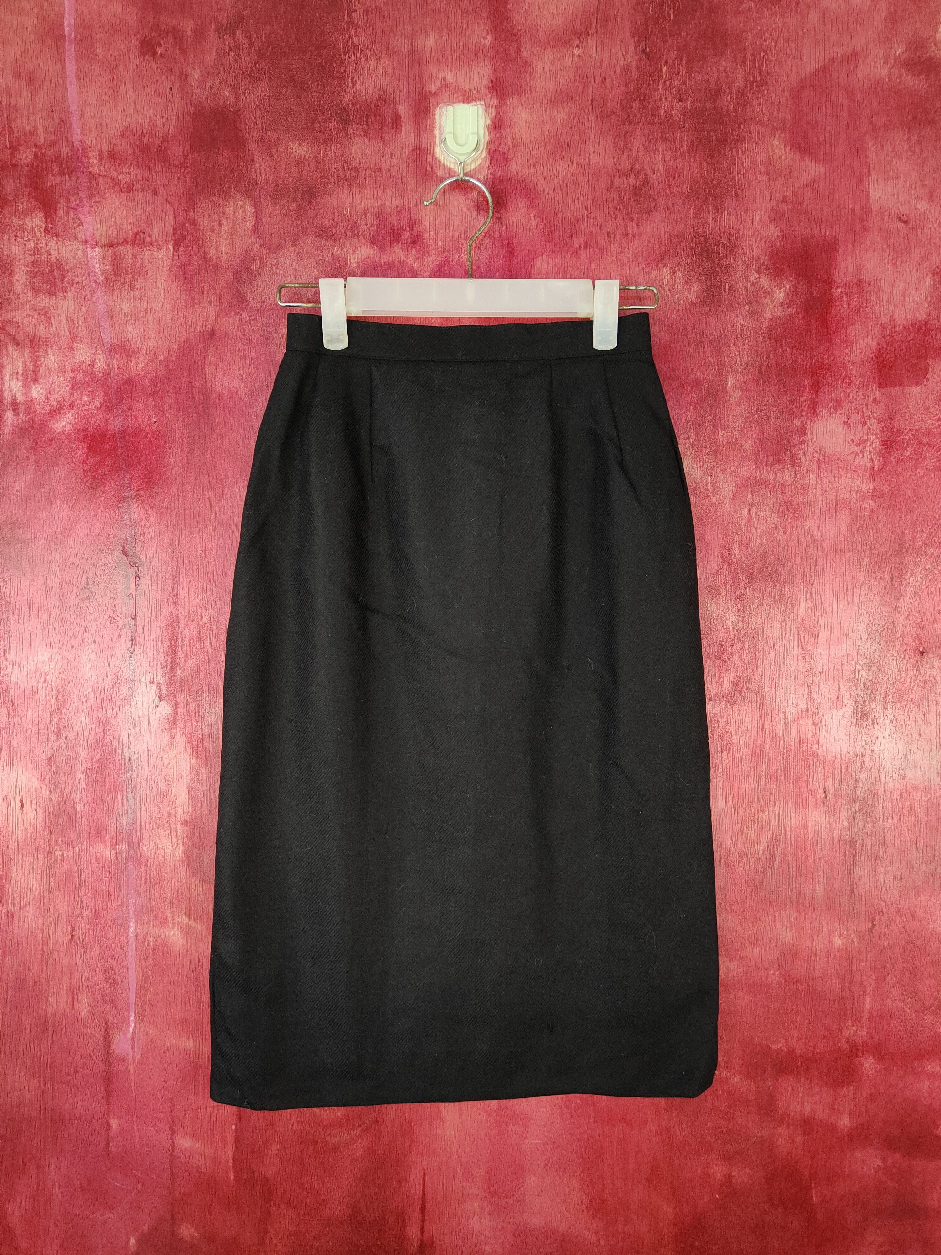 Burberry Burberrys® Black Midi Skirt #S510 Size 24" / US 00 / IT 34 - 1 Thumbnail
