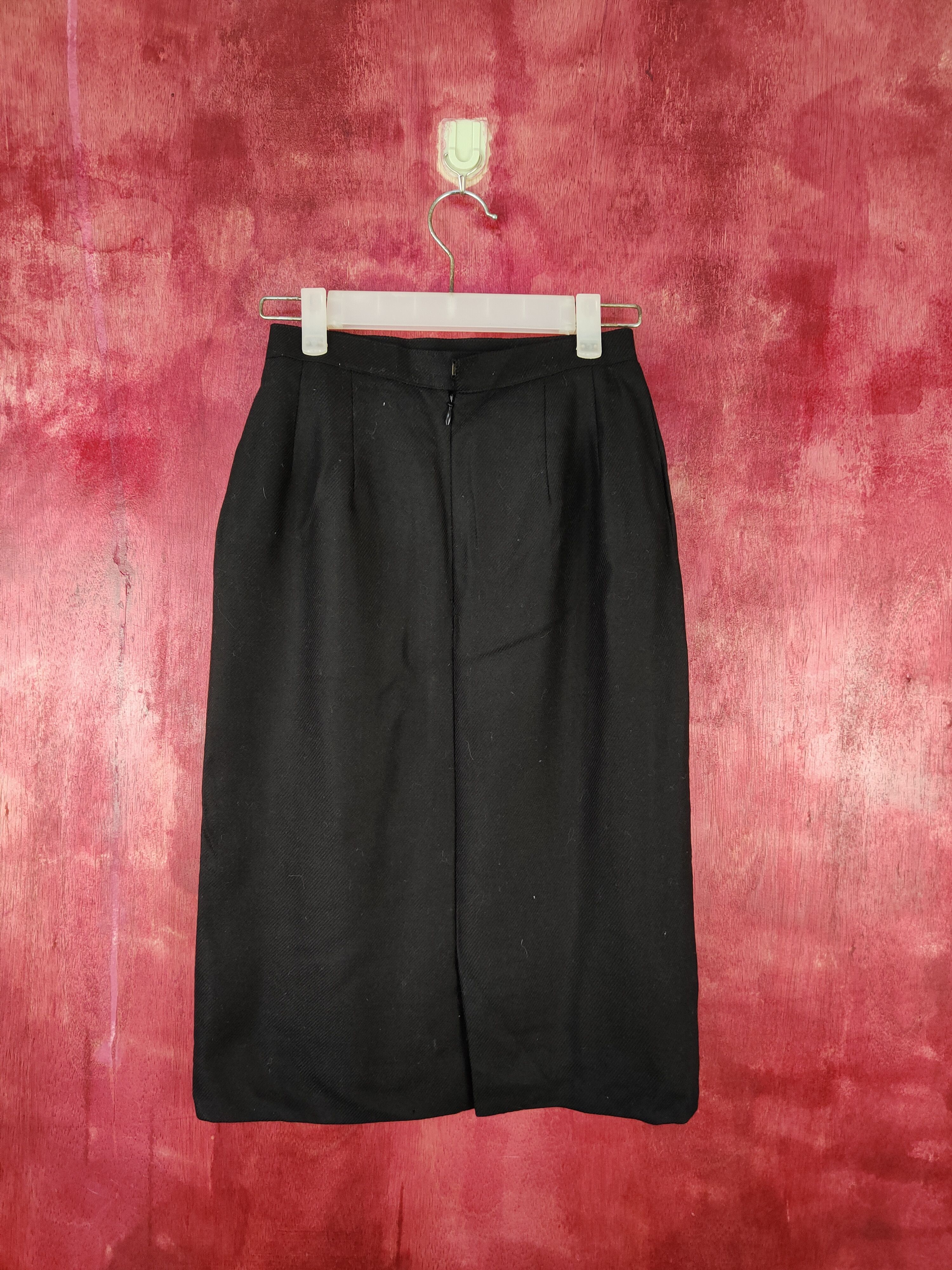 Burberry Burberrys® Black Midi Skirt #S510 Size 24" / US 00 / IT 34 - 6 Thumbnail