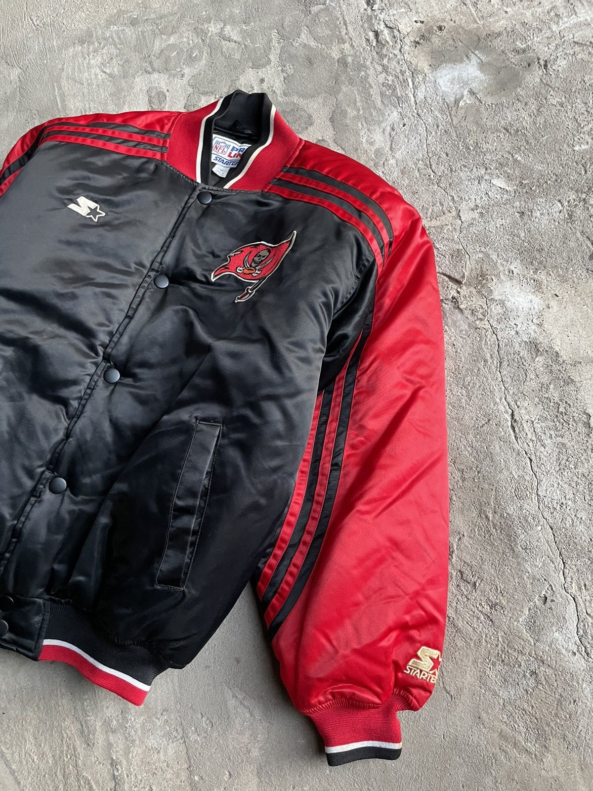 NFL Vintage 90s Tampa Bay Buccaneers Varsity Jacket Size US M / EU 48-50 / 2 - 4 Thumbnail