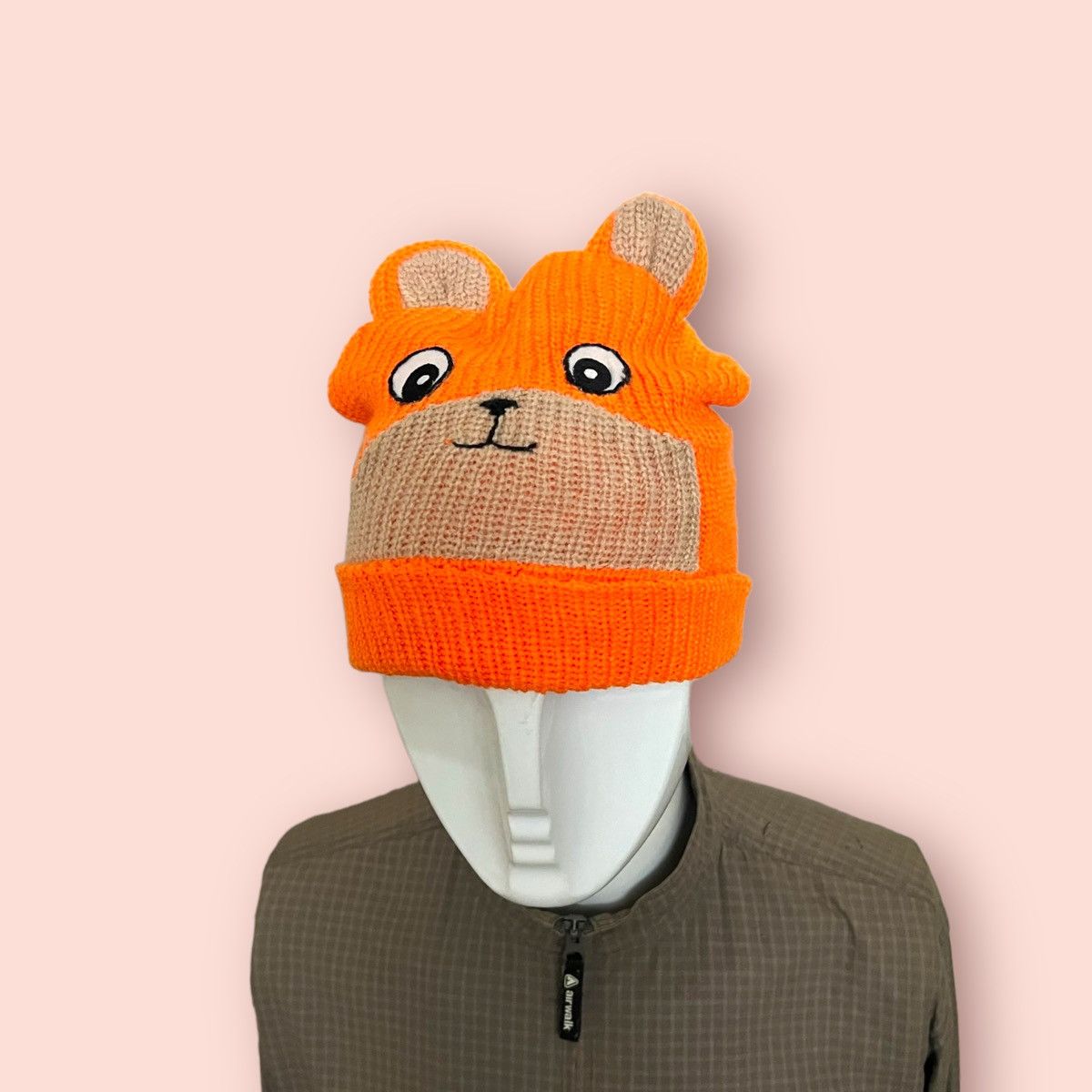 Anime × Cartoon Network × Vintage VINTAGE JAPAN ANIME BEAR ORANGE BEANIE Size ONE SIZE - 1 Thumbnail