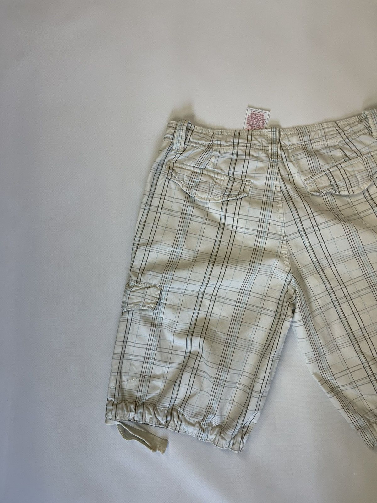 Nike Nike vintage y2k white checkered cargo shorts utility Size US 30 / EU 46 - 5 Thumbnail