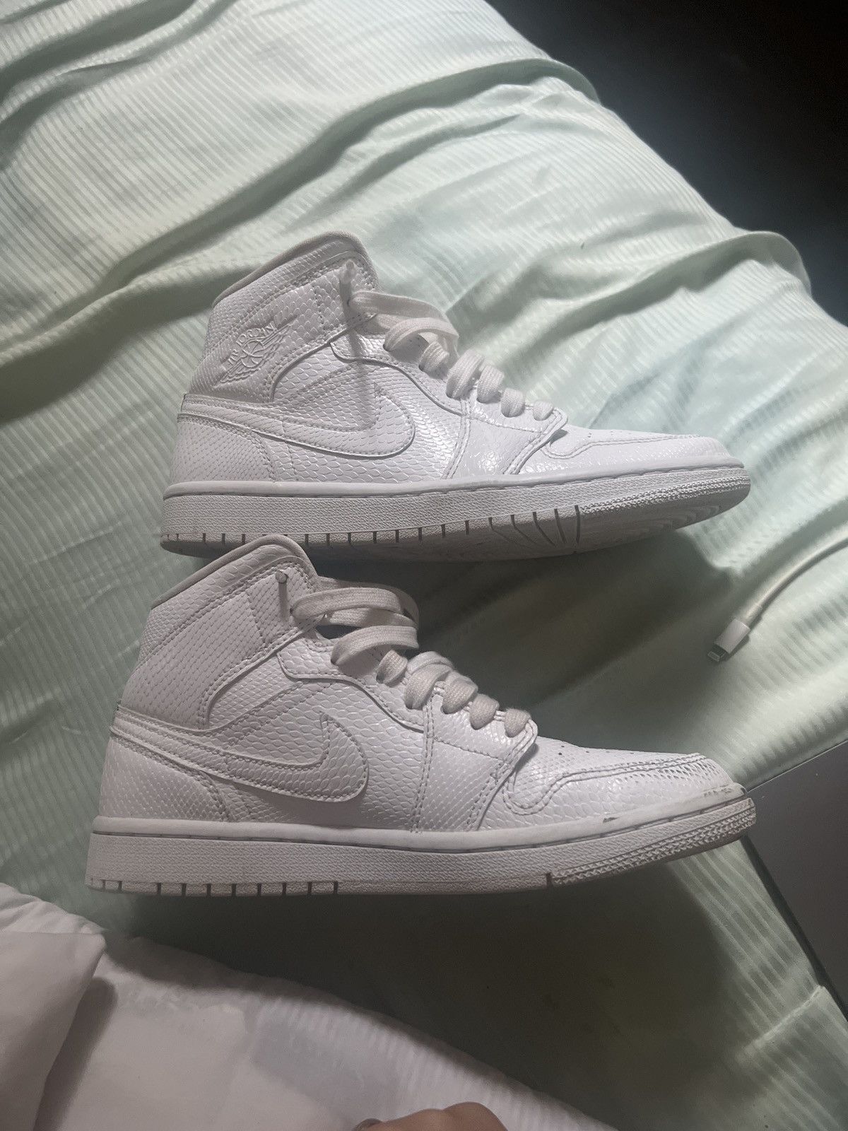 Air Jordan mid white snakeskin