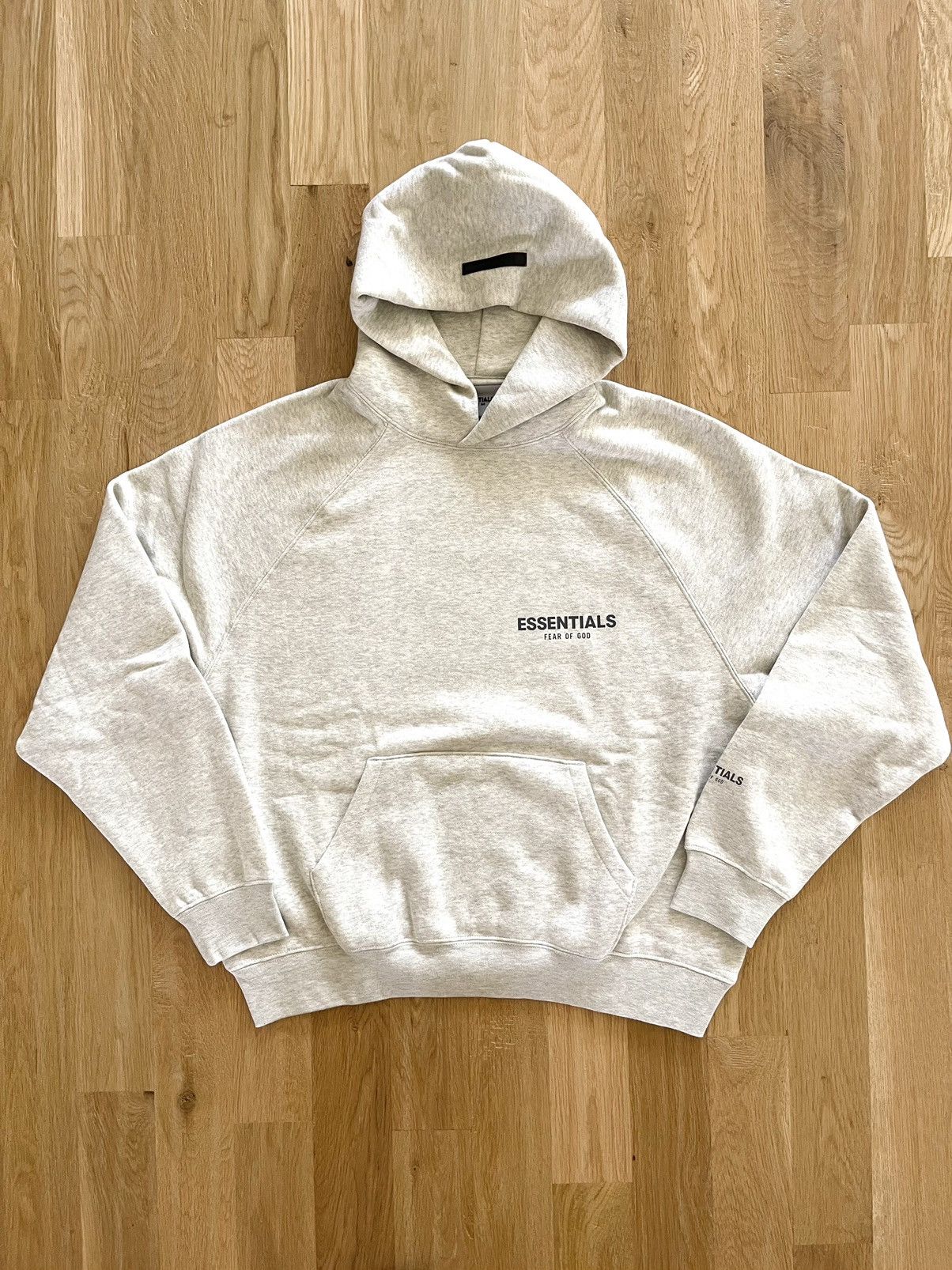 Fear of God Fear of God Essentials Hoodie Light Heather Oatmeal size S Size US S / EU 44-46 / 1 - 1 Thumbnail