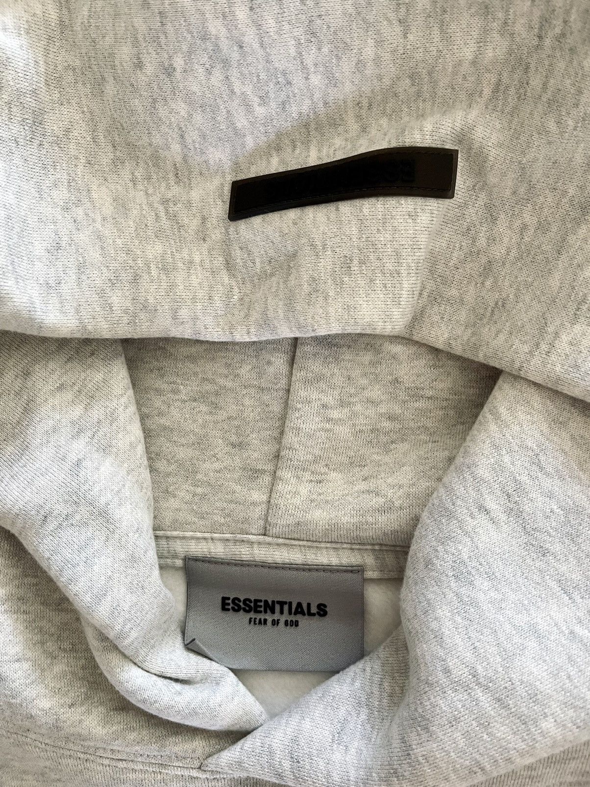 Fear of God Fear of God Essentials Hoodie Light Heather Oatmeal size S Size US S / EU 44-46 / 1 - 5 Thumbnail