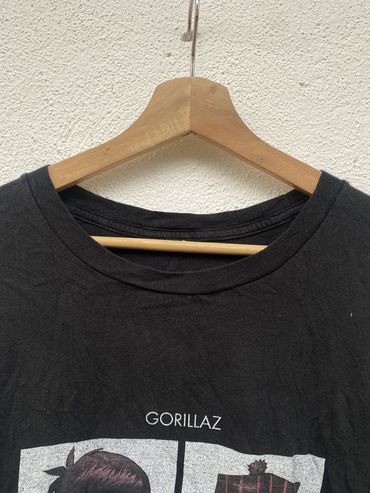 Band Tees VINTAGE GORILLAZ DEMON DAYS BAND TSHIRT Size US XL / EU 56 / 4 - 5 Thumbnail