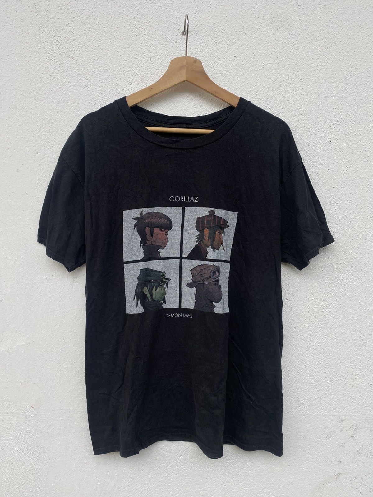 Band Tees VINTAGE GORILLAZ DEMON DAYS BAND TSHIRT Size US XL / EU 56 / 4 - 1 Thumbnail