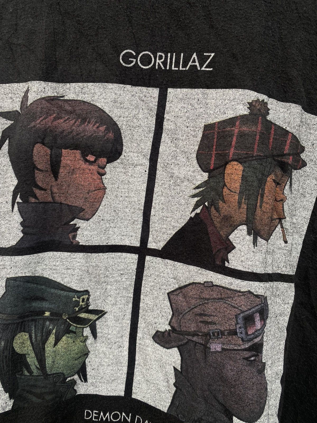 Band Tees VINTAGE GORILLAZ DEMON DAYS BAND TSHIRT Size US XL / EU 56 / 4 - 3 Thumbnail