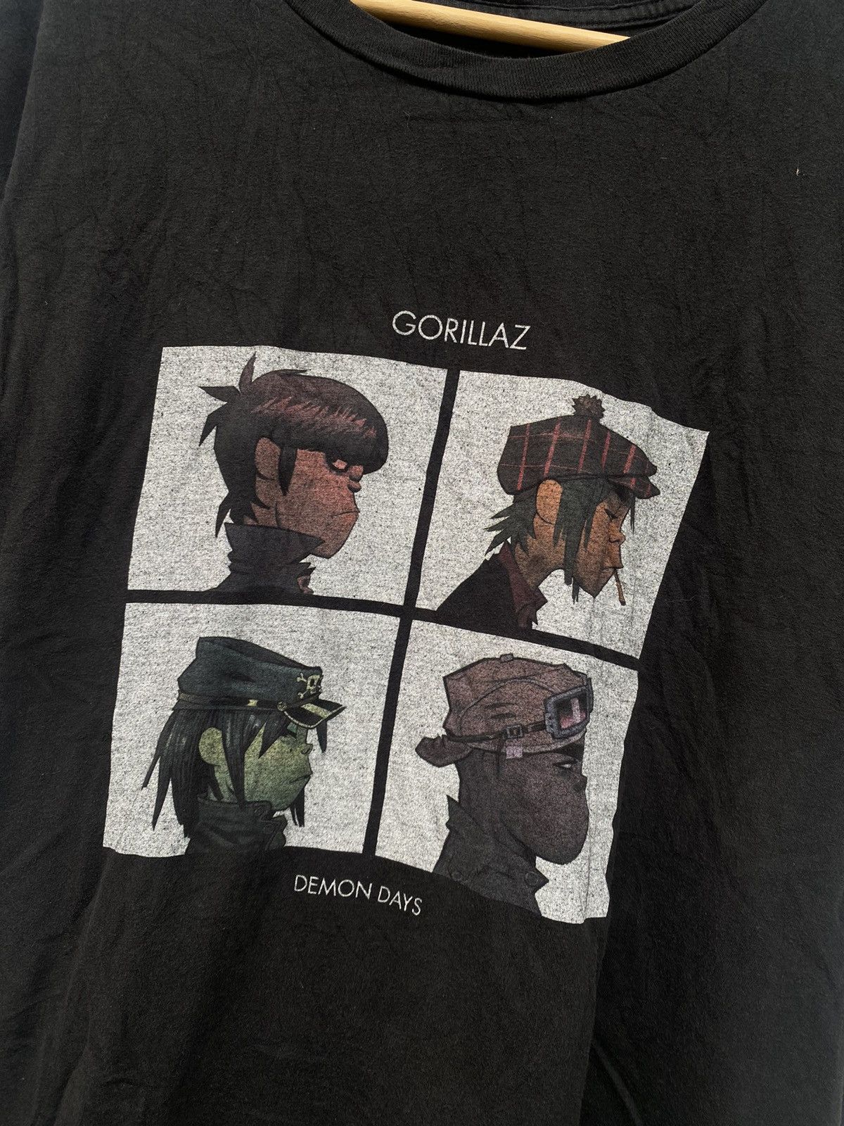 Band Tees VINTAGE GORILLAZ DEMON DAYS BAND TSHIRT Size US XL / EU 56 / 4 - 2 Thumbnail