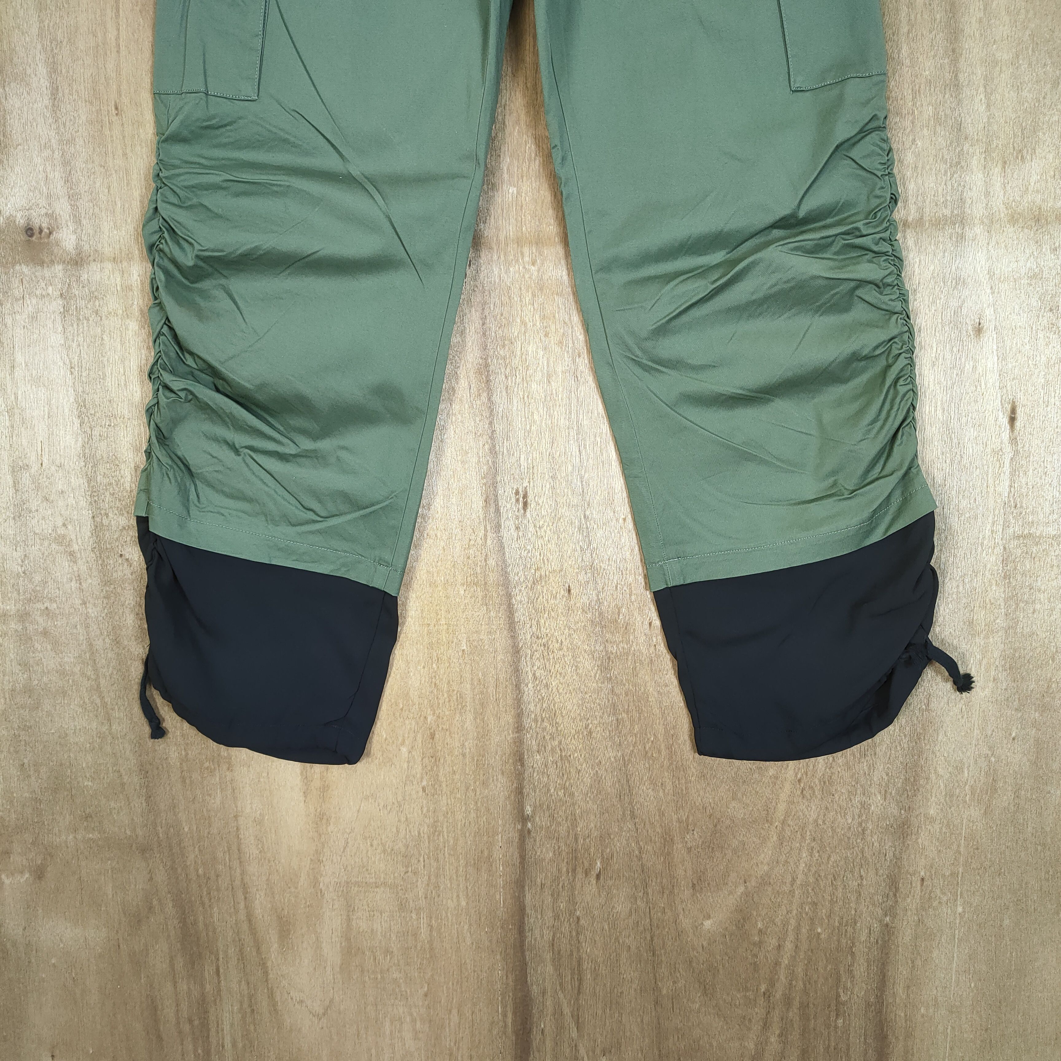 GU × Undercover GU X UNDERCOVER CARGO PANTS Size US 26 / EU 42 - 4 Thumbnail
