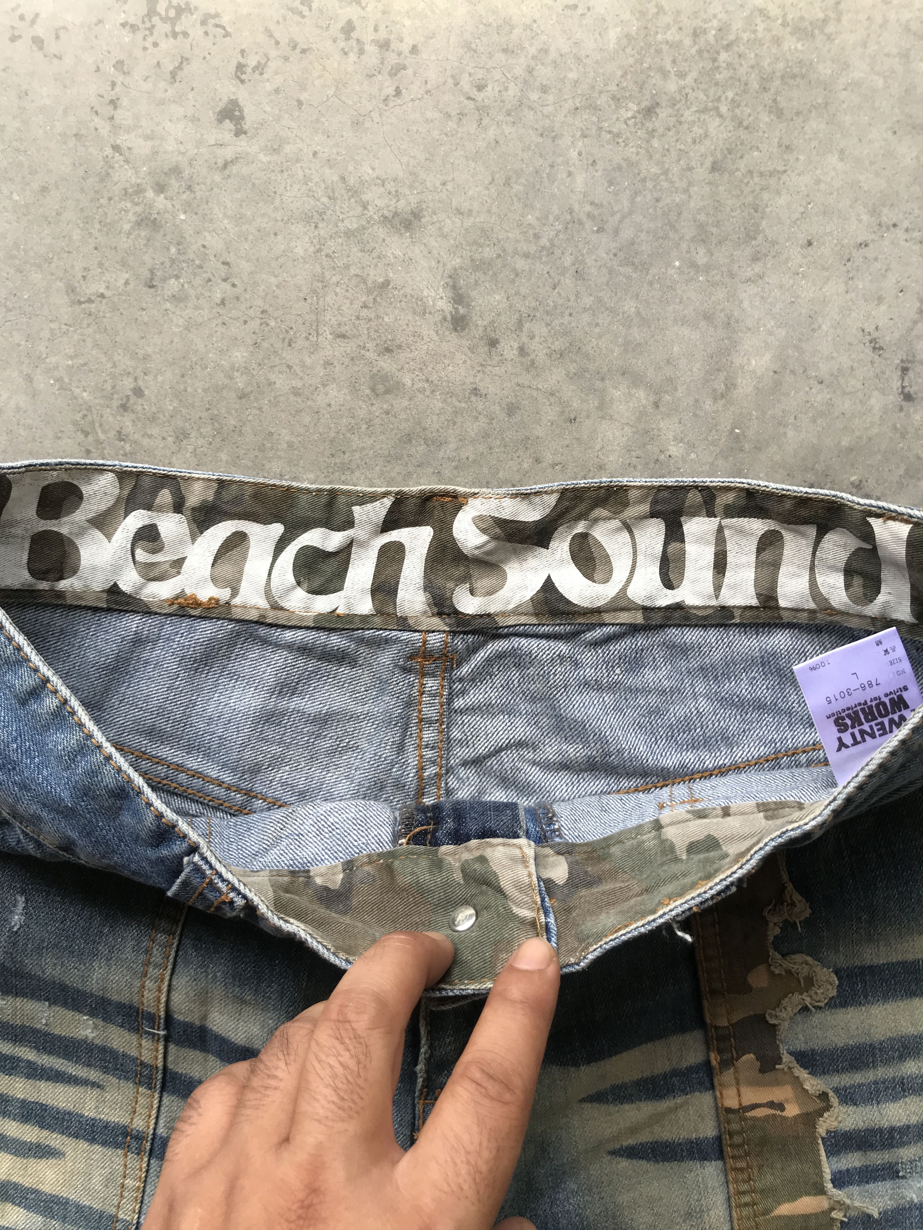 Japanese Brand TWENTY WORKS Japan Distressed Cargo denim Size US 31 - 12 Thumbnail