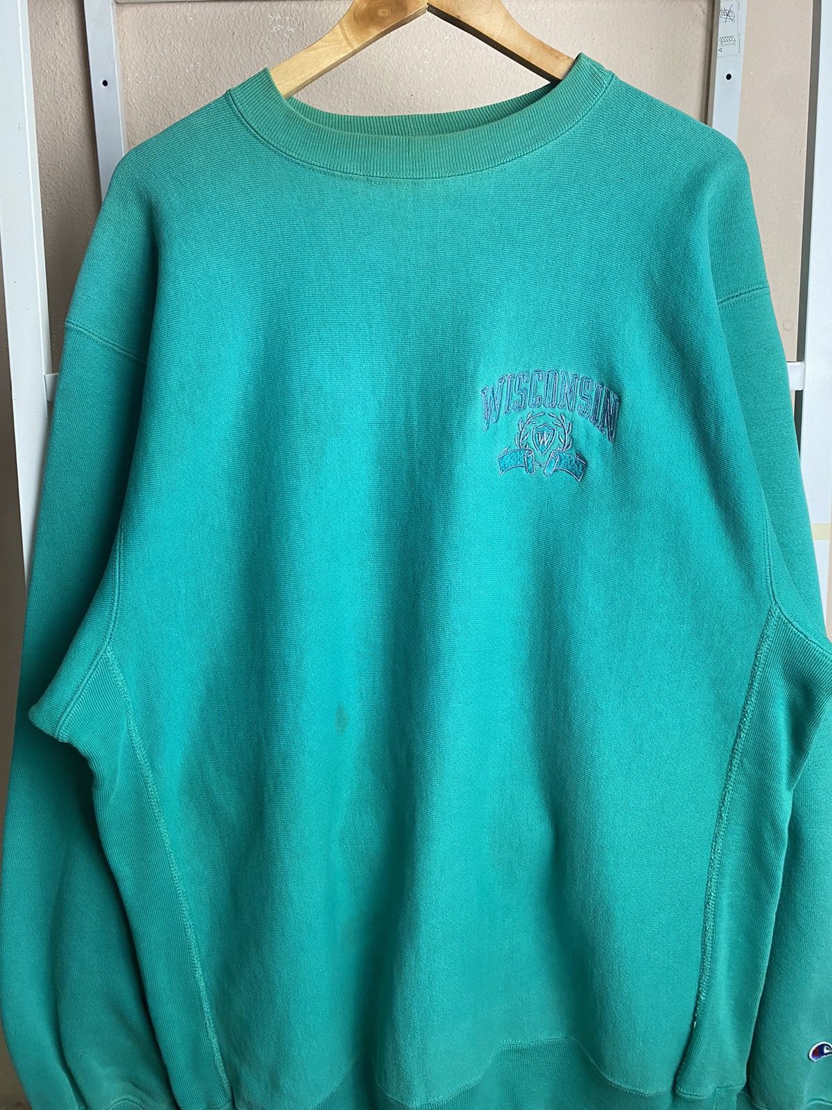 Champion × Vintage Vintage Champion Reverse Weave Wisconsin Baggy Distressed Size US XL / EU 56 / 4 - 2 Thumbnail