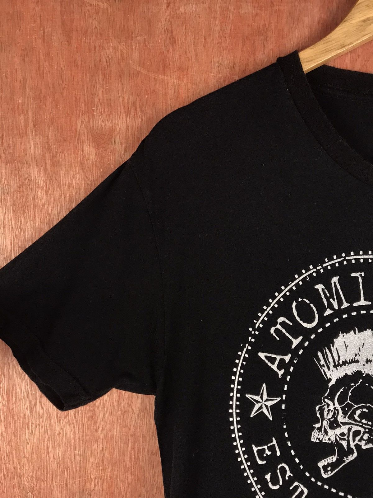 Band Tees Atomic Punk Short Sleeve T-Shirt #2255 Size US M / EU 48-50 / 2 - 2 Thumbnail