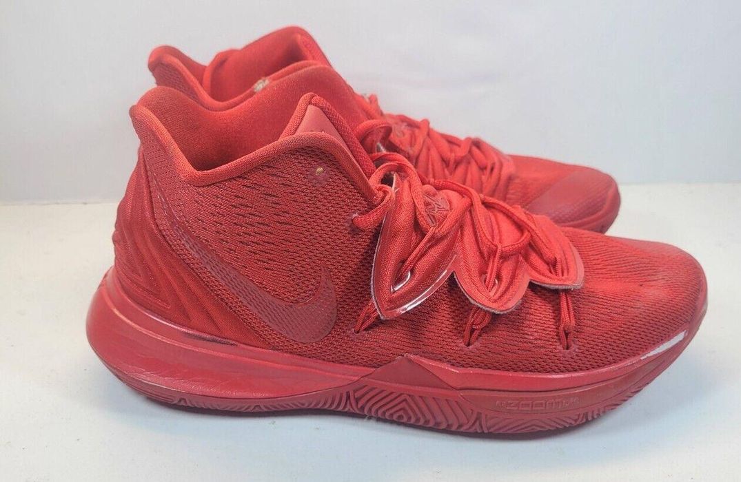 kyrie red october