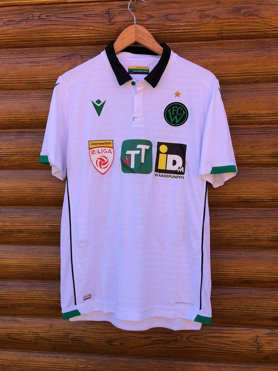 Maillot De Match FC Wacker Innsbruck Erst Liga - Macron - Modèle M19