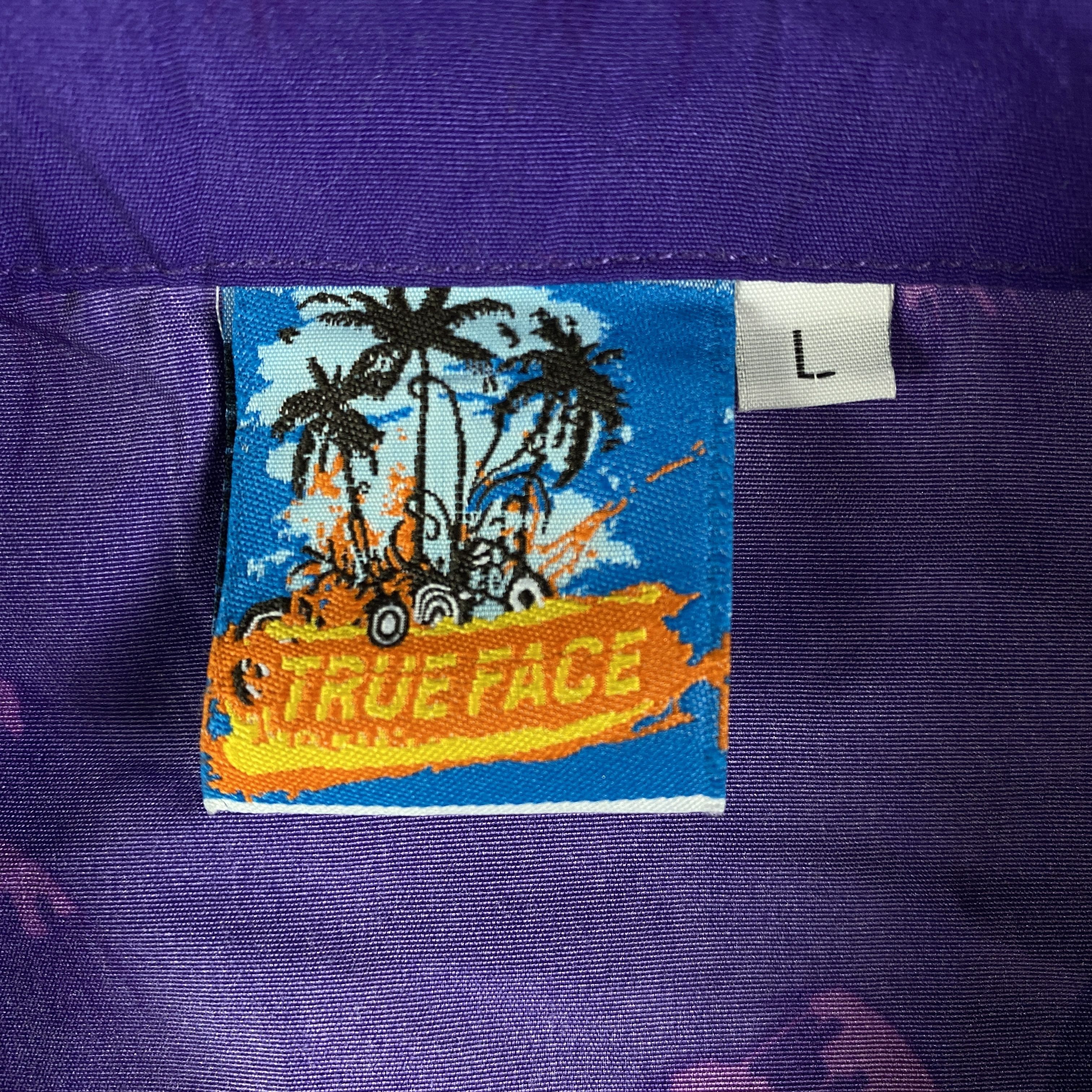 Vintage Mens Vintage Hawaiian Shirt Size L Crazy Size US L / EU 52-54 / 3 - 4 Thumbnail