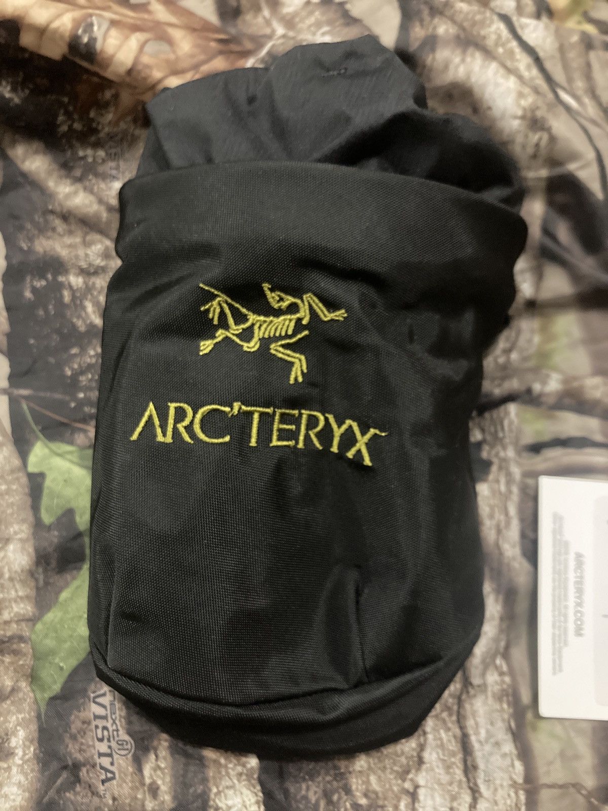 Amazon.co.jp: Beams ARC'TERYX SYSTEM_A Quiver Bucket Bag