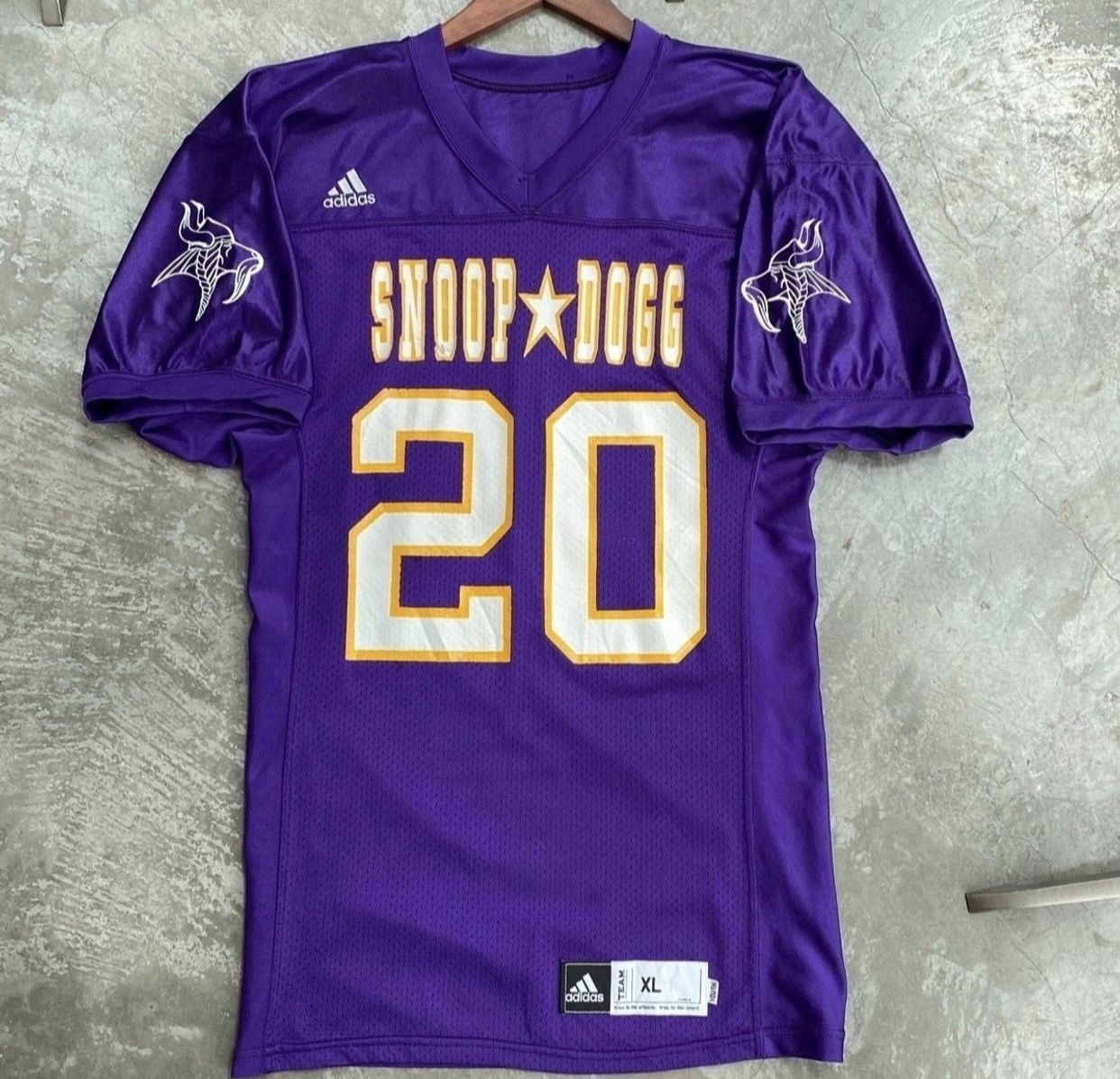 NBA Vintage Snoop Dogg Lakers Adidas Jersey Size US M / EU 48-50 / 2 - 2 Thumbnail