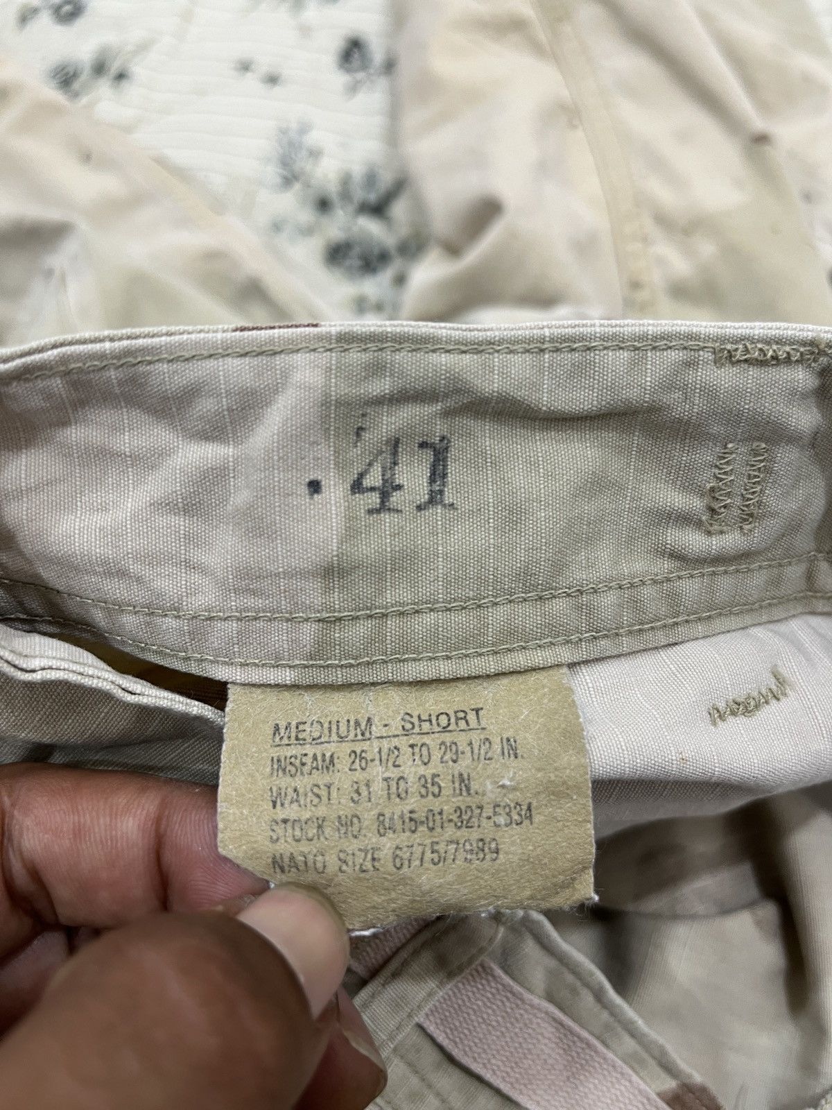 Vintage (Yy). VINTAGE MILITARY CAMOUFLAGE TACTICAL CARGO PANTS Size US 35 - 11 Thumbnail