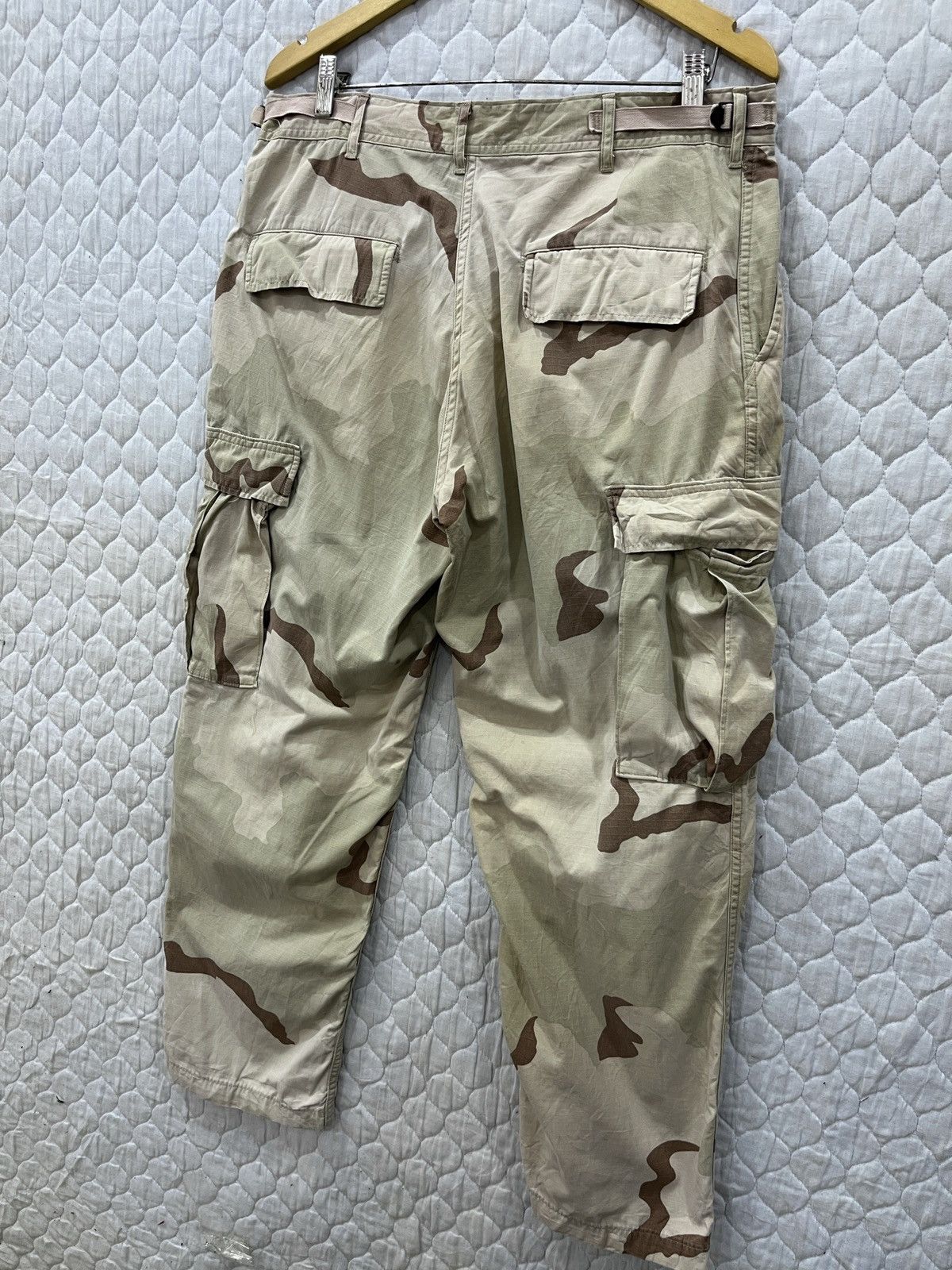 Vintage (Yy). VINTAGE MILITARY CAMOUFLAGE TACTICAL CARGO PANTS Size US 35 - 4 Thumbnail
