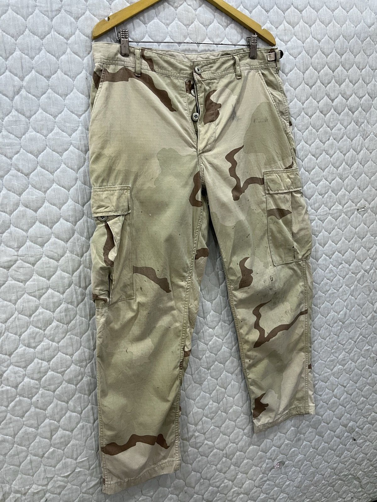 Vintage (Yy). VINTAGE MILITARY CAMOUFLAGE TACTICAL CARGO PANTS Size US 35 - 6 Thumbnail