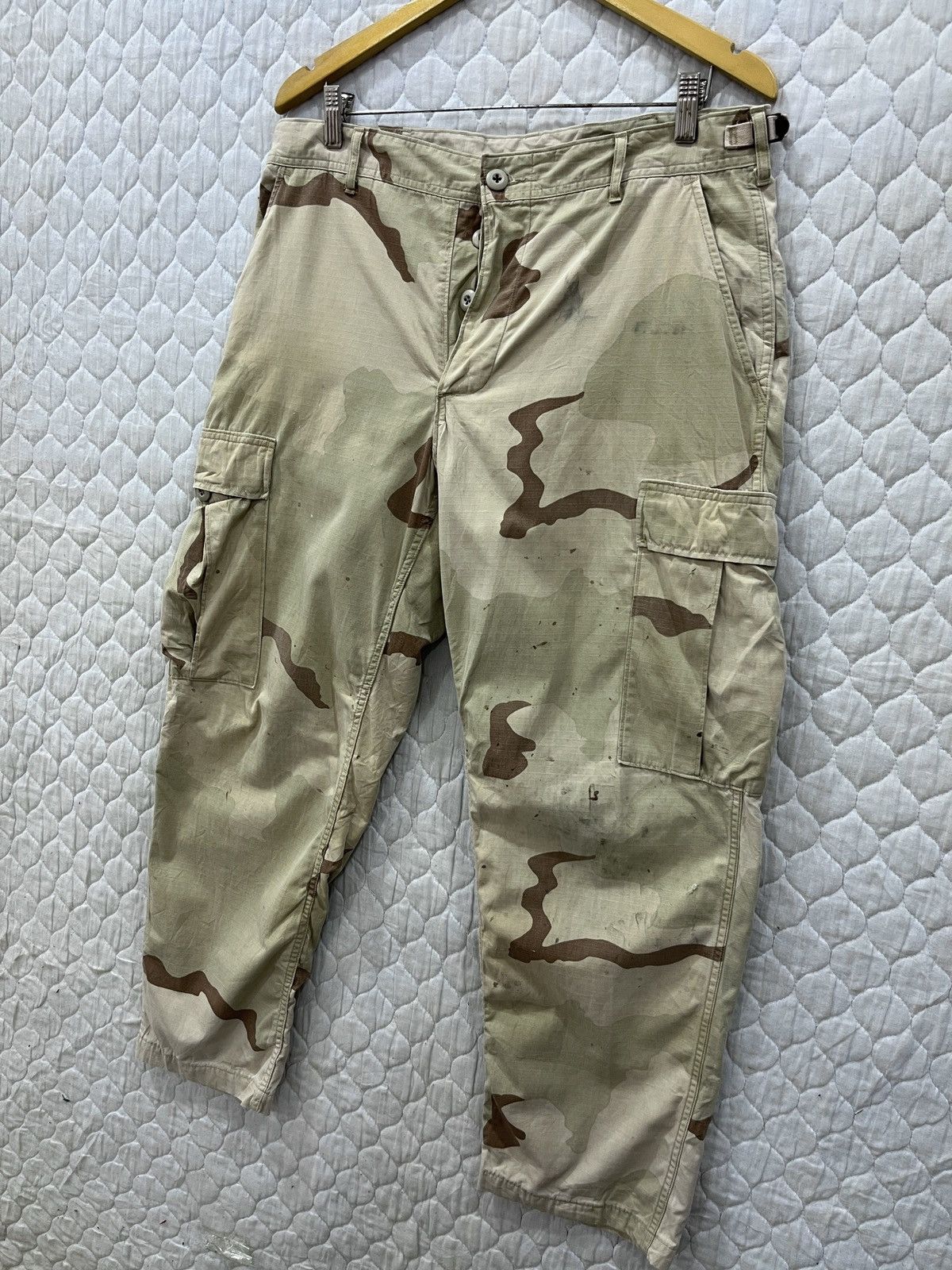 Vintage (Yy). VINTAGE MILITARY CAMOUFLAGE TACTICAL CARGO PANTS Size US 35 - 5 Thumbnail
