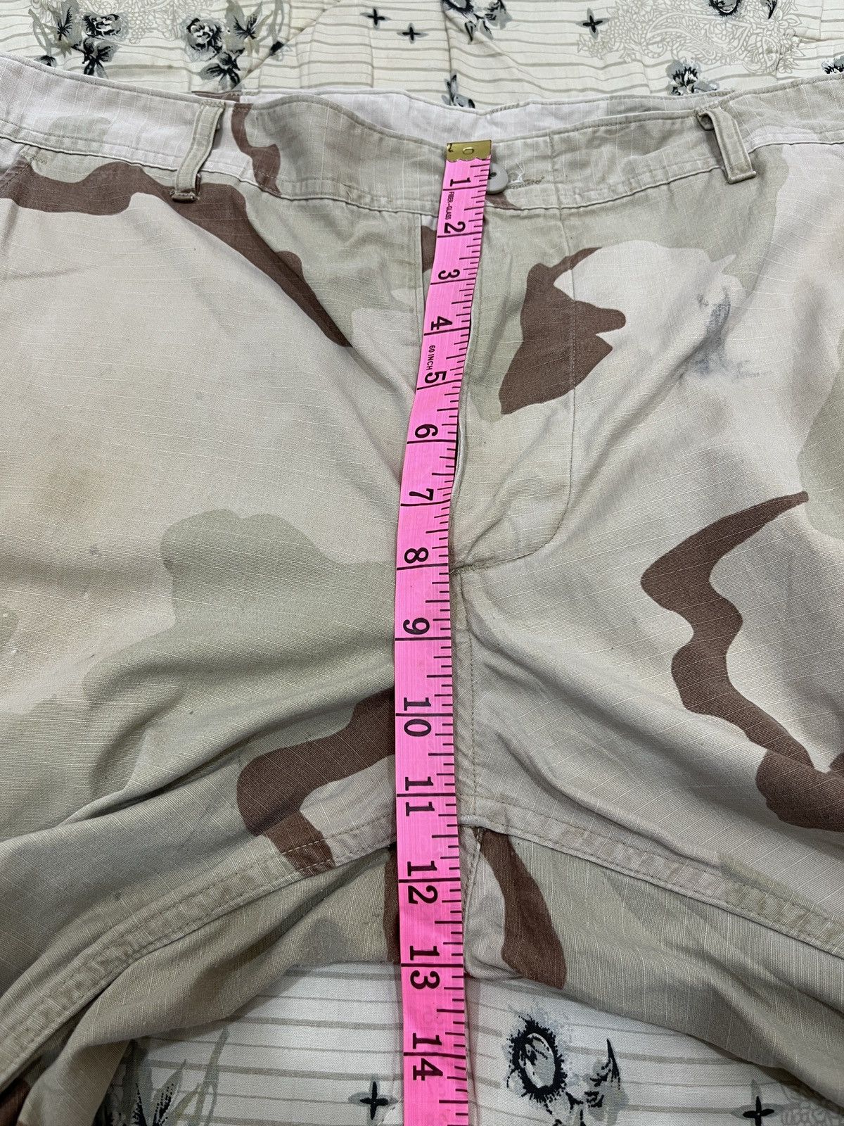 Vintage (Yy). VINTAGE MILITARY CAMOUFLAGE TACTICAL CARGO PANTS Size US 35 - 16 Thumbnail