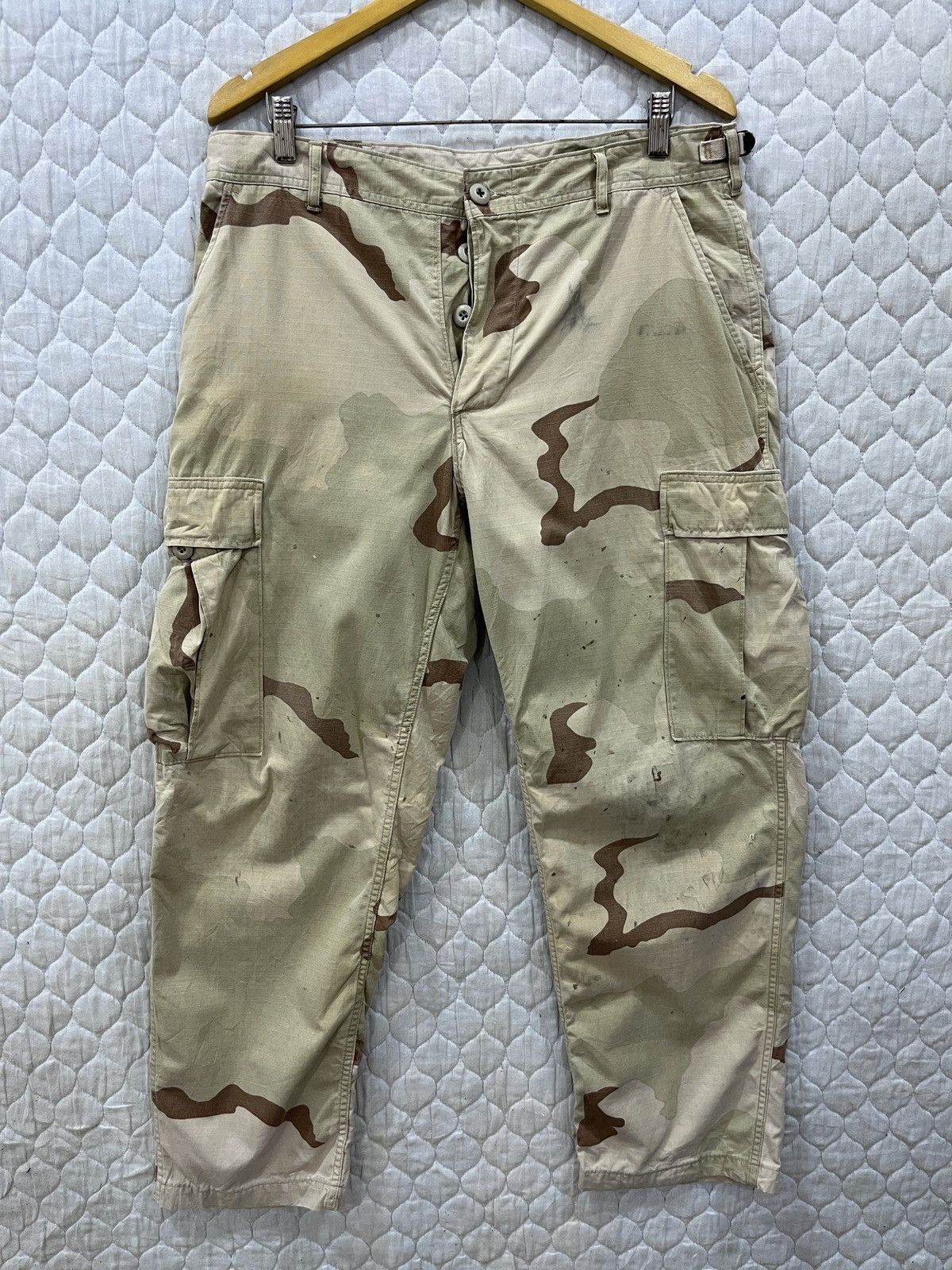 Vintage (Yy). VINTAGE MILITARY CAMOUFLAGE TACTICAL CARGO PANTS Size US 35 - 2 Thumbnail
