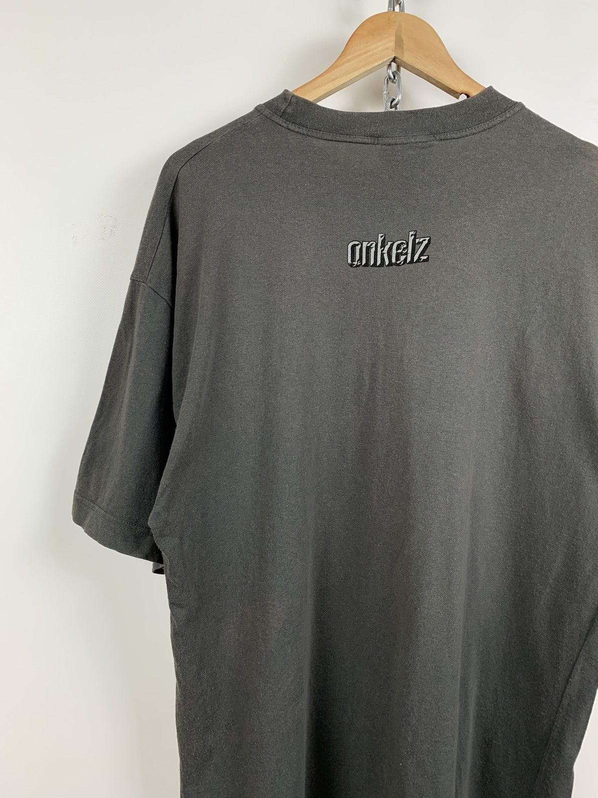 Band Tees Vintage Böhse Onkelz Faded Grey T-Shirt Size US XL / EU 56 / 4 - 8 Thumbnail