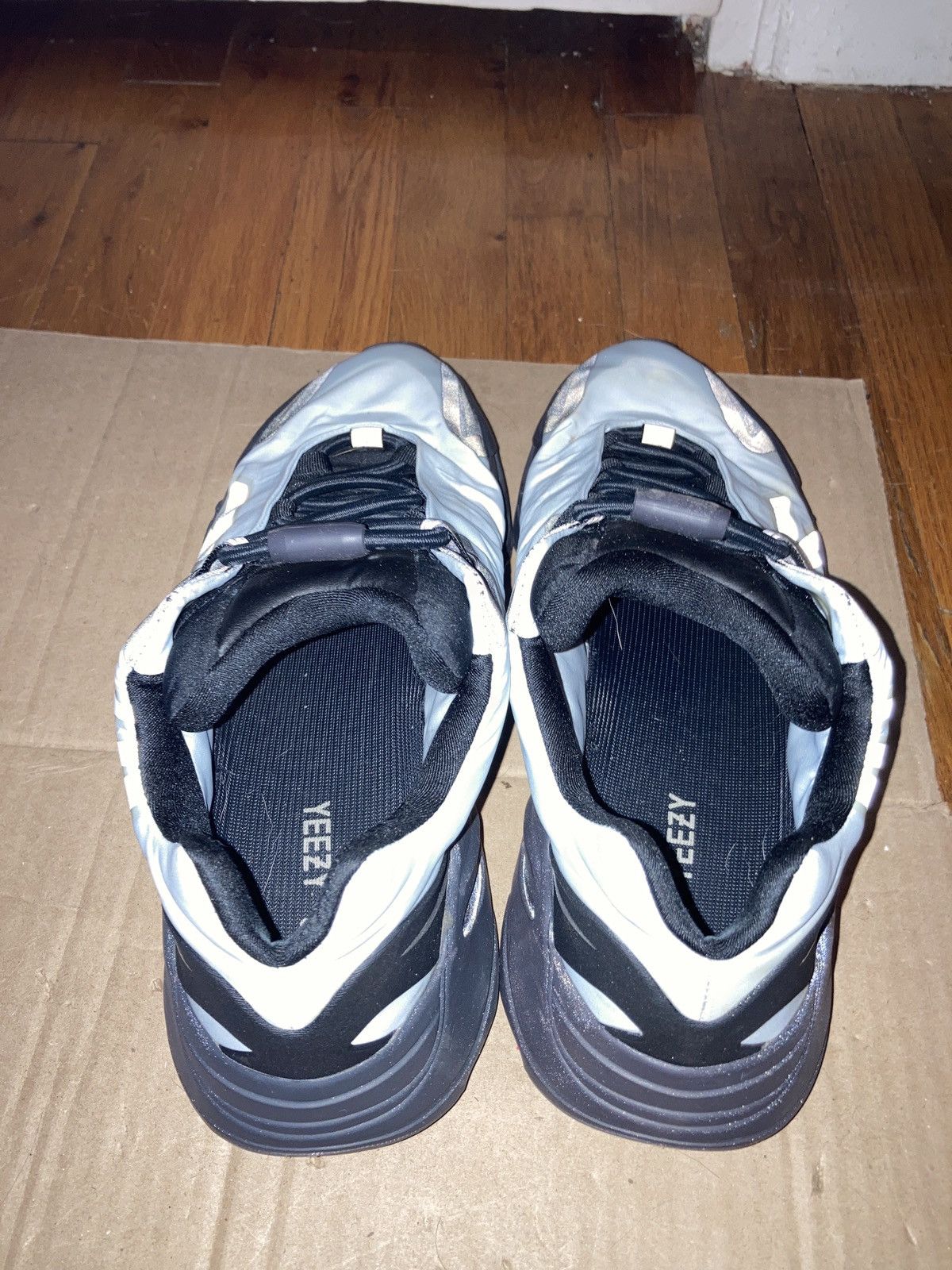 Adidas × Kanye West Mvnm 700 *used* Size US 10.5 / EU 43-44 - 4 Thumbnail