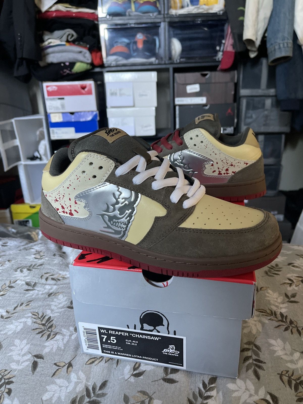 warren lotas dunks stussy