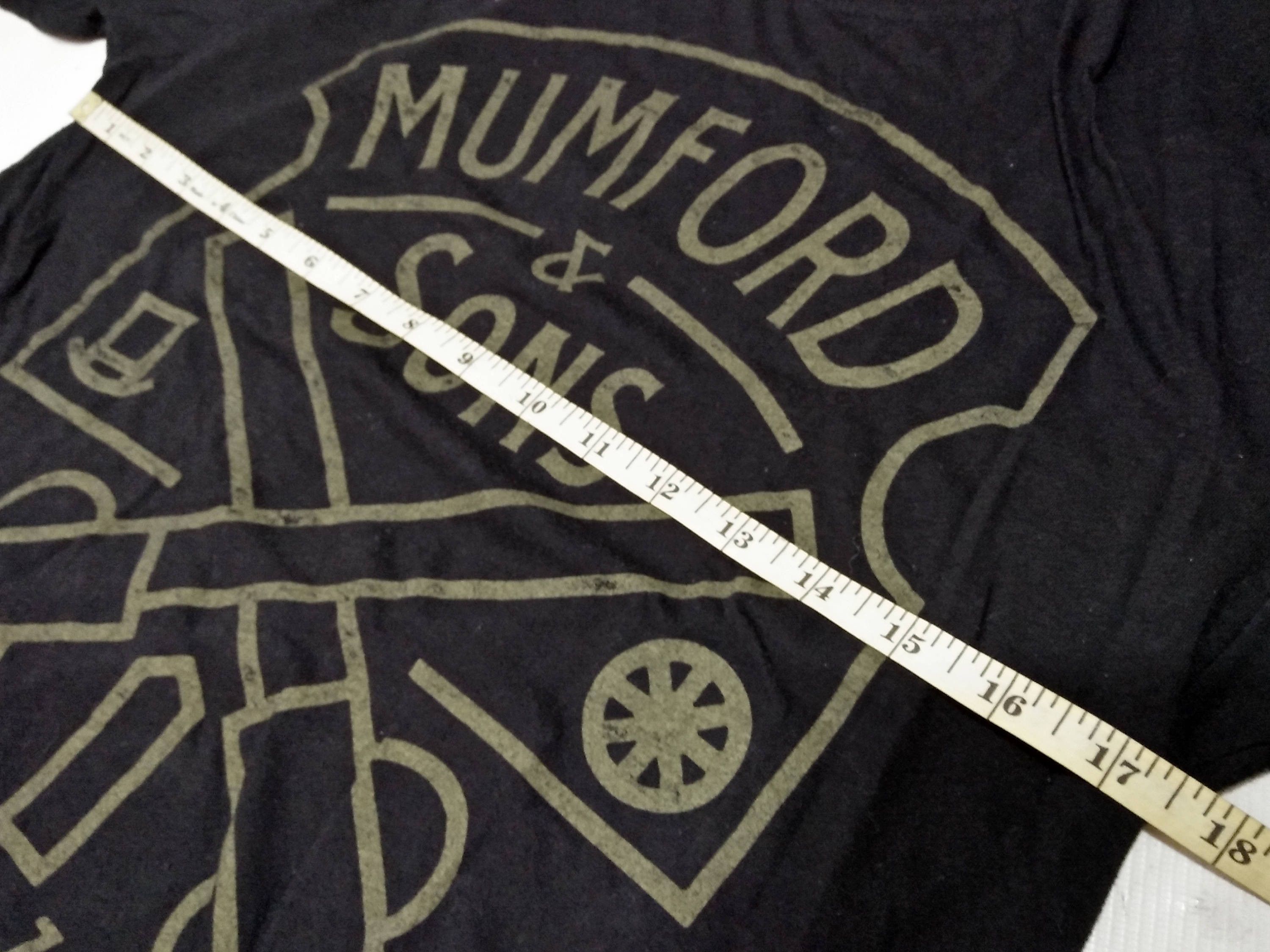 Band Tees × Next Level Apparel MUMFORD AND SONS British Band x Next Level Apparel Tee Size US M / EU 48-50 / 2 - 5 Thumbnail