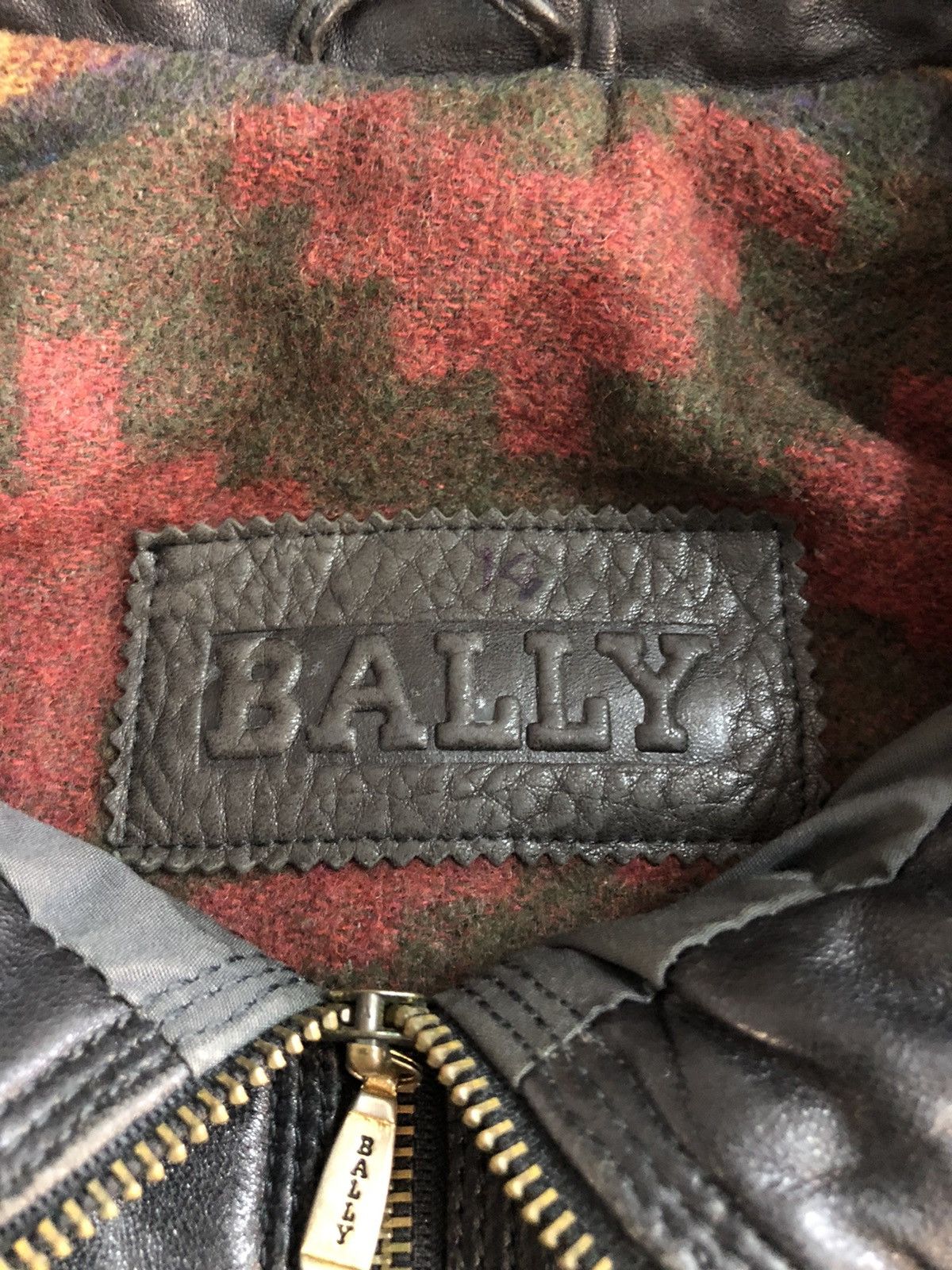 Bally Circa 80's Bally leather bomber removal hoodie Size US M / EU 48-50 / 2 - 25 Thumbnail