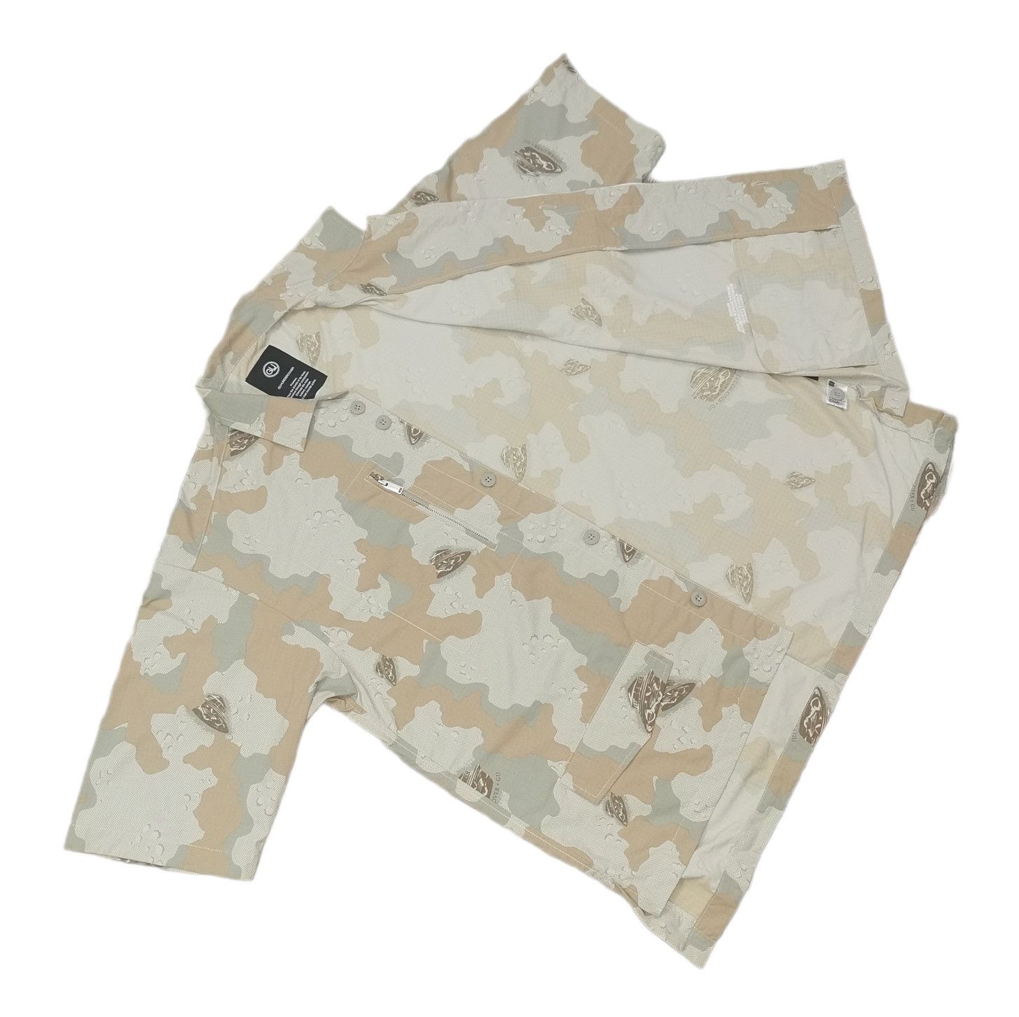 GU × Undercover Gu x Undercover Camo Shirt Size US L / EU 52-54 / 3 - 8 Thumbnail