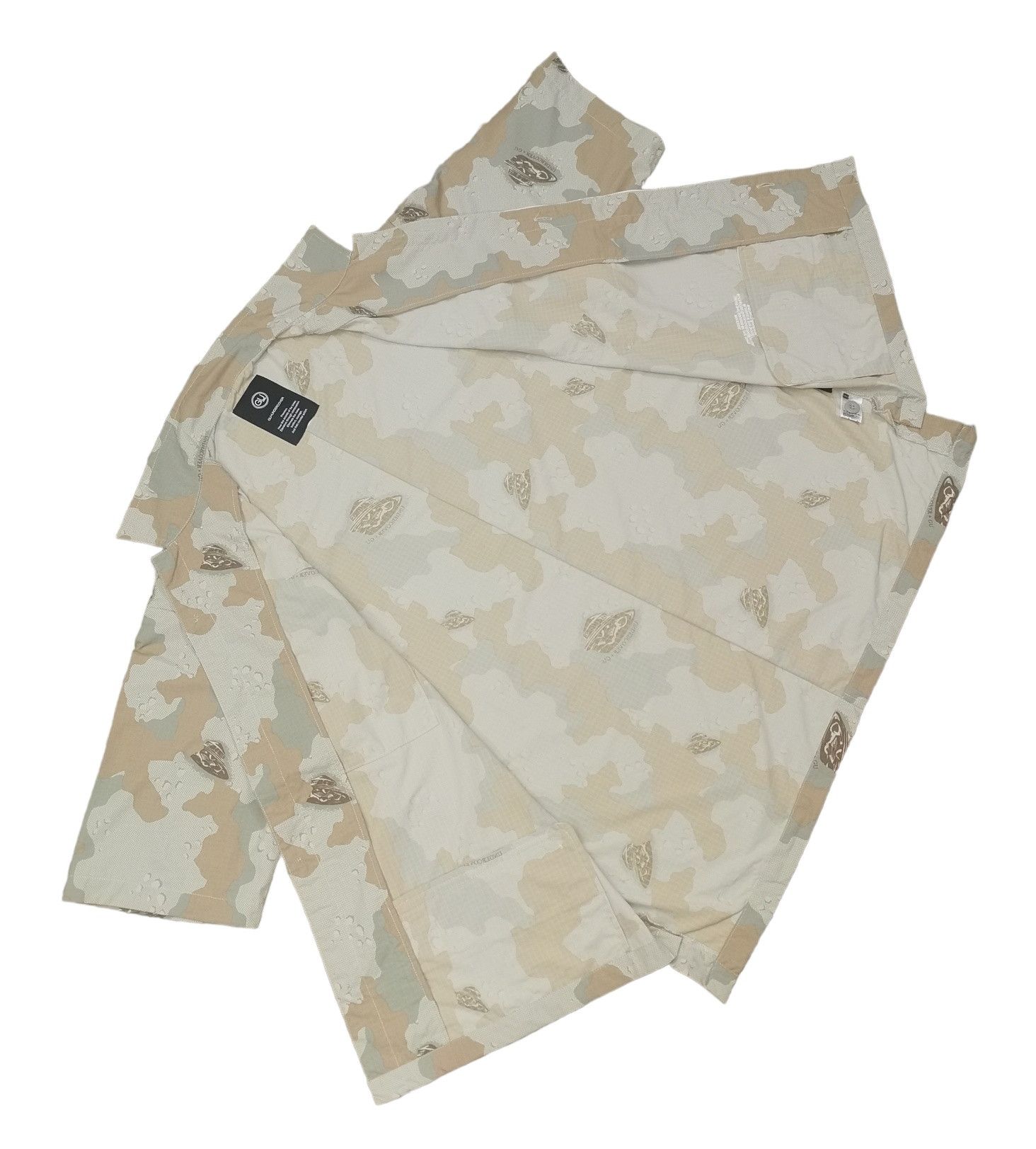 GU × Undercover Gu x Undercover Camo Shirt Size US L / EU 52-54 / 3 - 11 Thumbnail