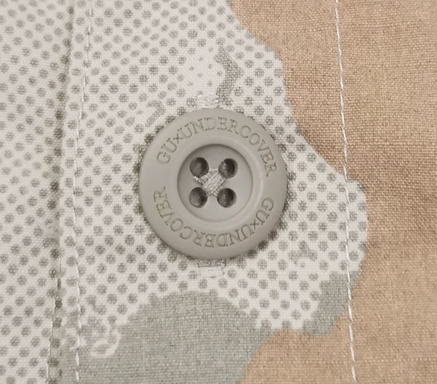 GU × Undercover Gu x Undercover Camo Shirt Size US L / EU 52-54 / 3 - 14 Thumbnail