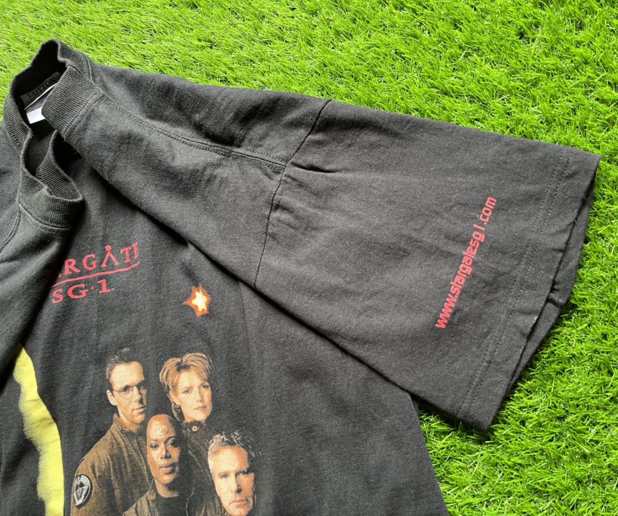 Vintage Vintage Y2K Stargate SG•1 Tv Series Tshirt Size US L / EU 52-54 / 3 - 5 Thumbnail