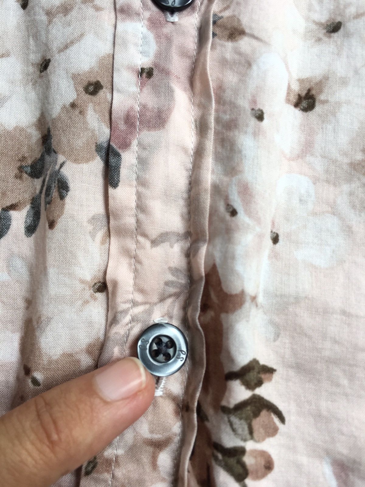 Paul Smith Vintage Paul Smith Florals Motif Buttons Shirt Size US S / EU 44-46 / 1 - 7 Thumbnail