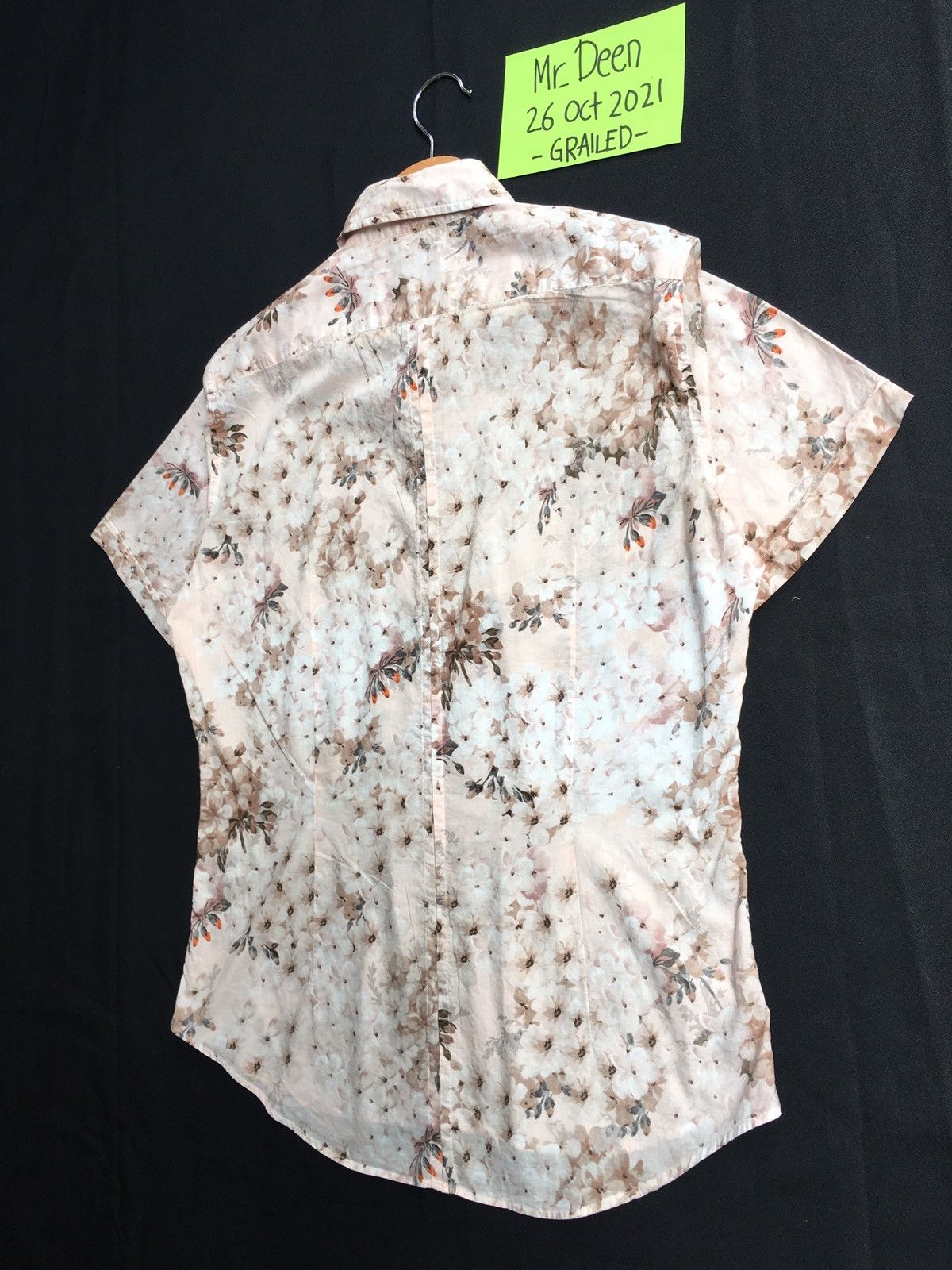 Paul Smith Vintage Paul Smith Florals Motif Buttons Shirt Size US S / EU 44-46 / 1 - 13 Thumbnail