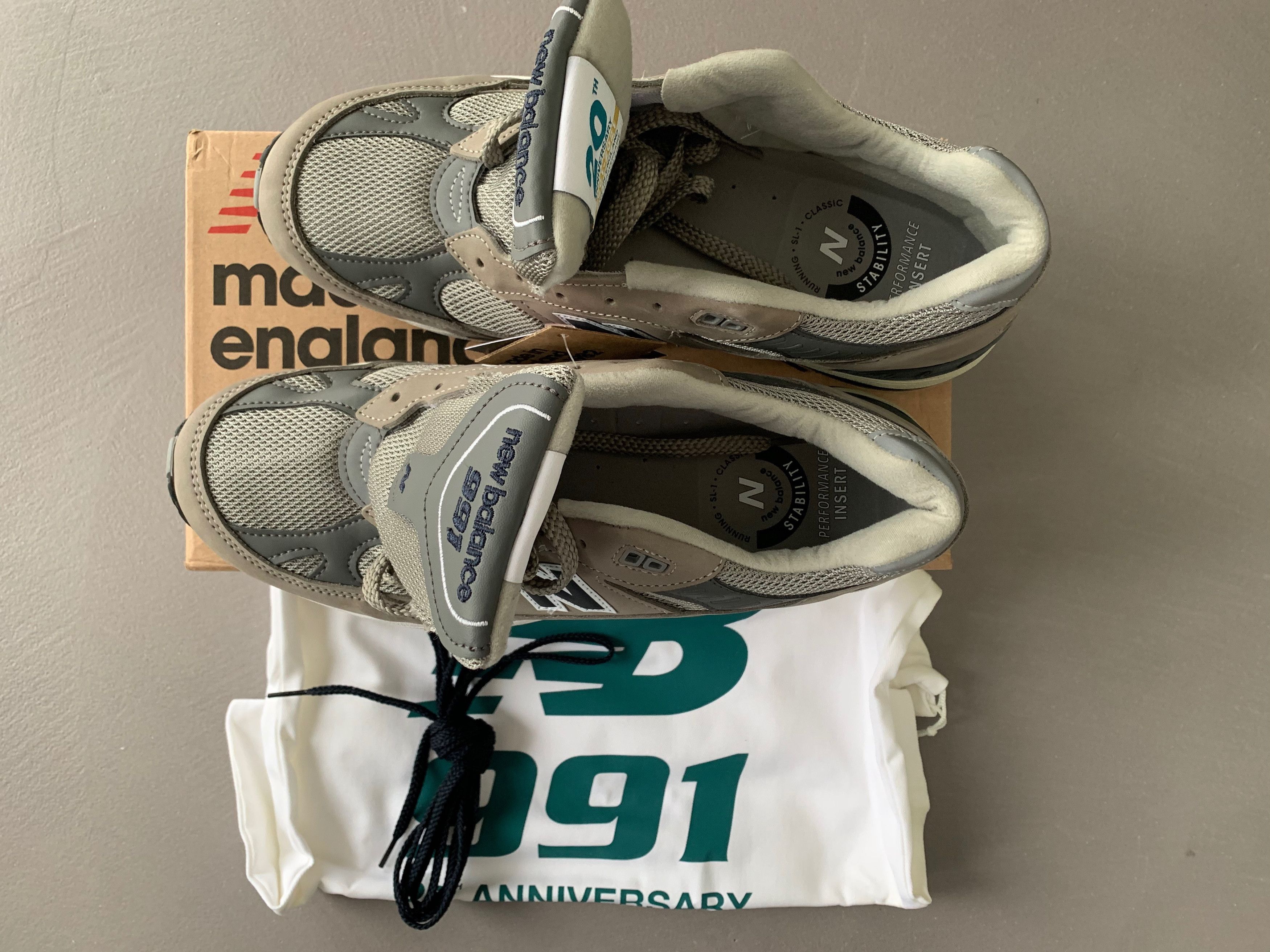 New Balance New Balance 991 Trainers 20th Anniversary, Grey, UK 8.5 Size US 9 / EU 42 - 2 Thumbnail