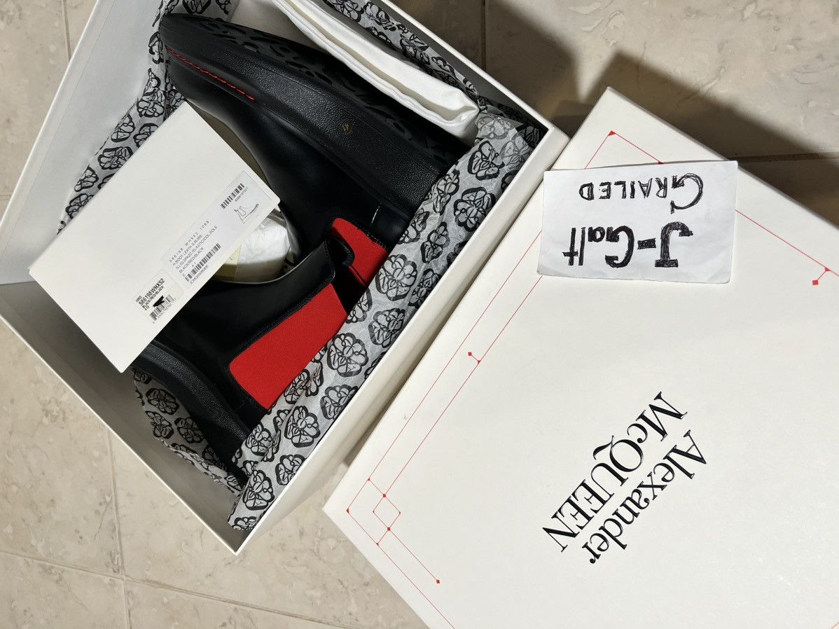 Alexander McQueen Luxury Hybrid Chelsea Boot Size US 8 / EU 41 - 12 Thumbnail