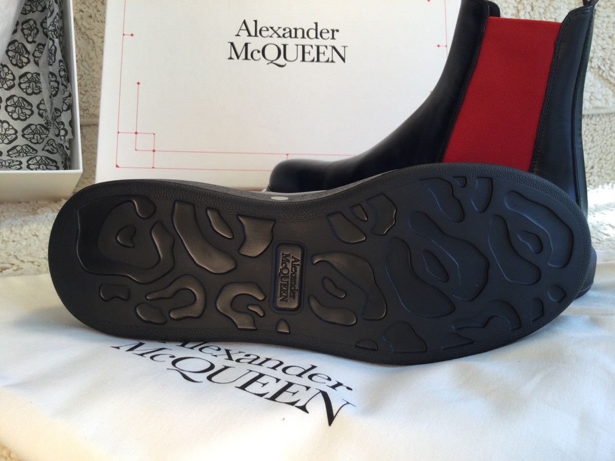 Alexander McQueen Luxury Hybrid Chelsea Boot Size US 8 / EU 41 - 4 Thumbnail