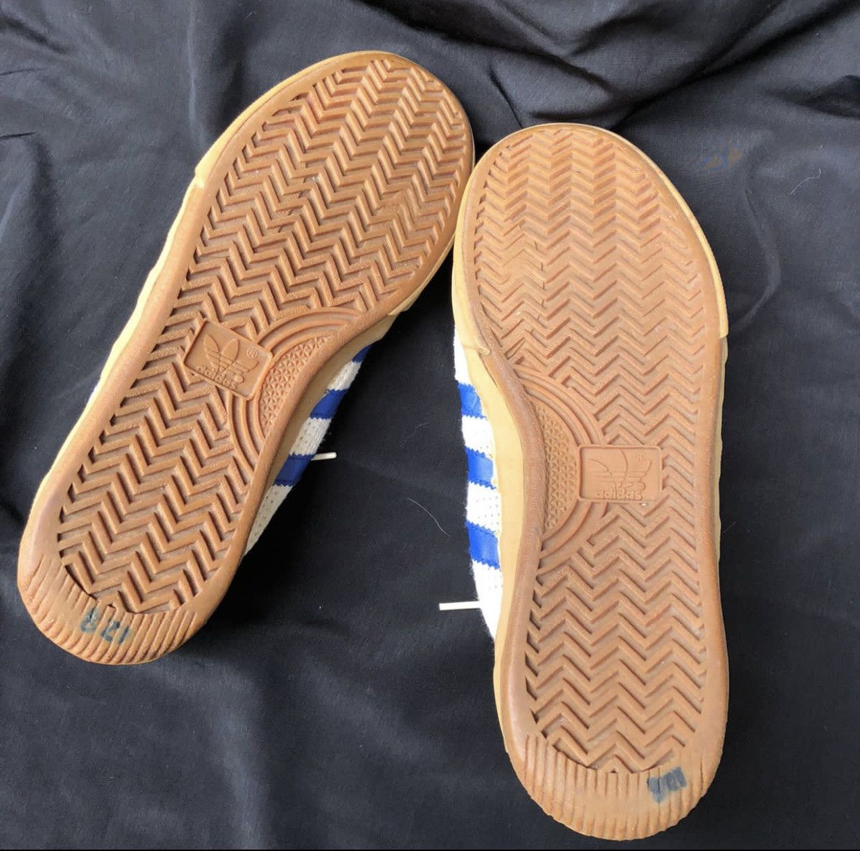 Adidas Holly grail vintage 70s 80s ADIDAS VOLLEY nice design Size US 10 / EU 43 - 3 Thumbnail