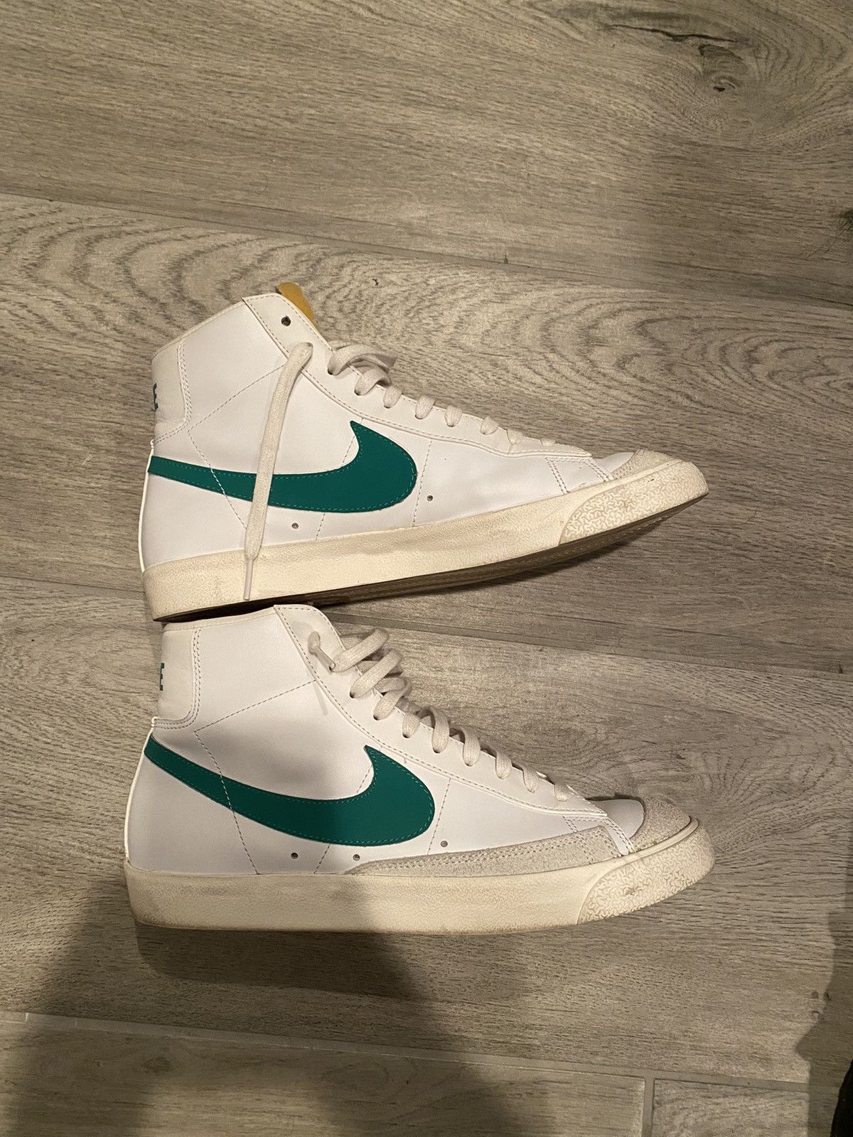 blazer mid 77 lucid green