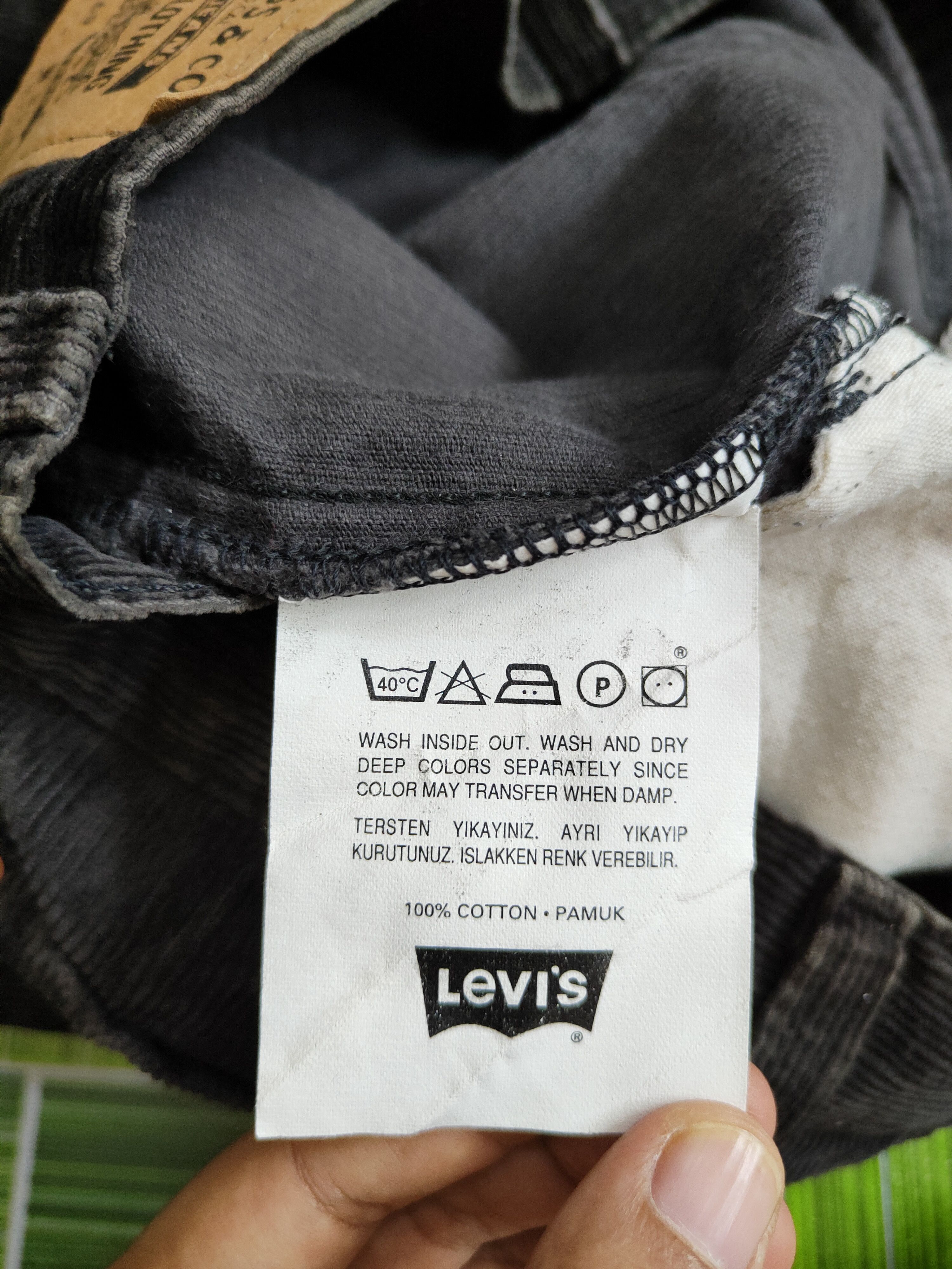 Levi's Levi's Black corduroy worker Cargo Pants #491 Size US 28 / EU 44 - 14 Thumbnail