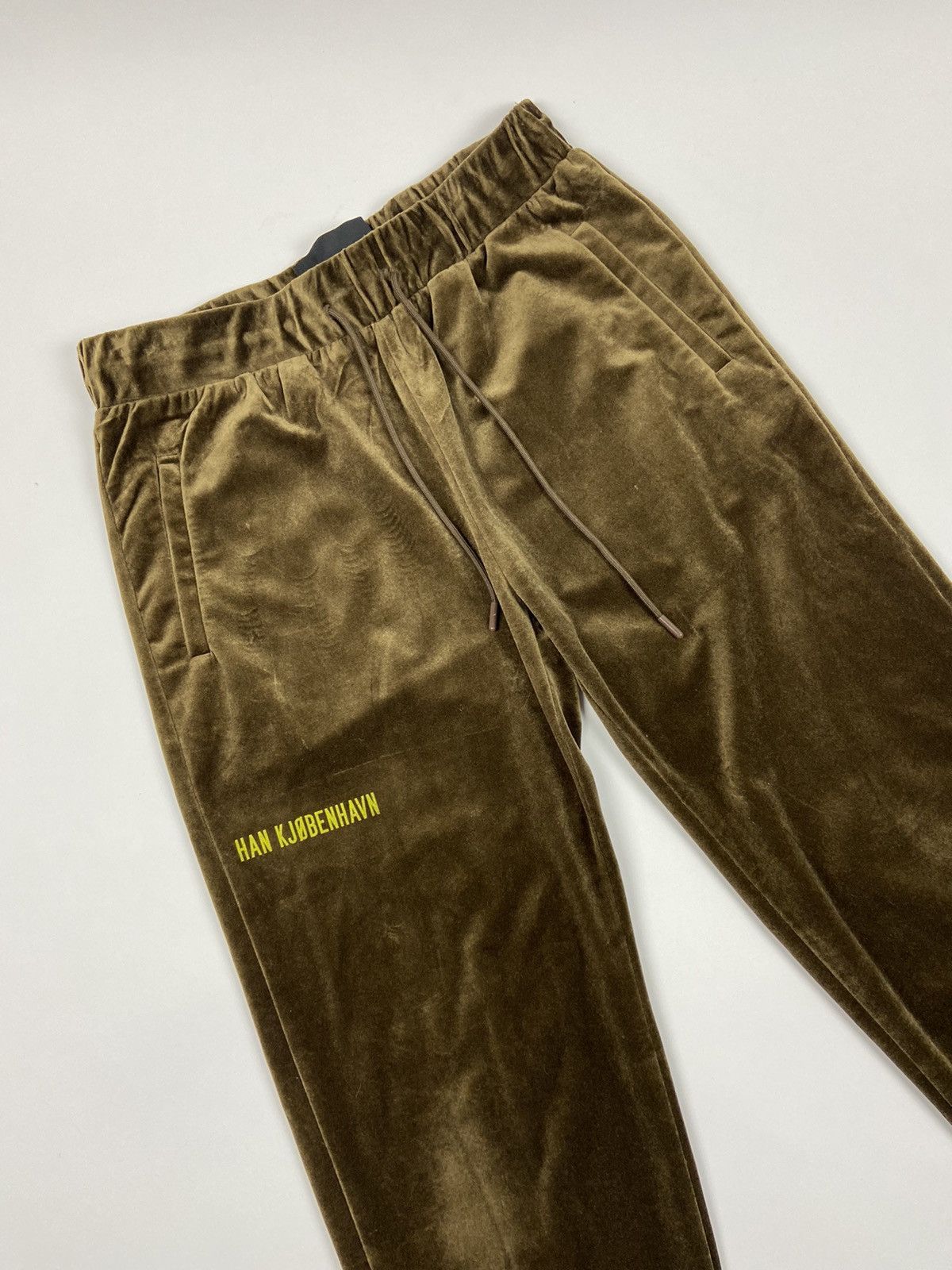 Han Kjobenhavn Han Kjobenhavn Velure Track Pants Size US 30 / EU 46 - 1 Thumbnail