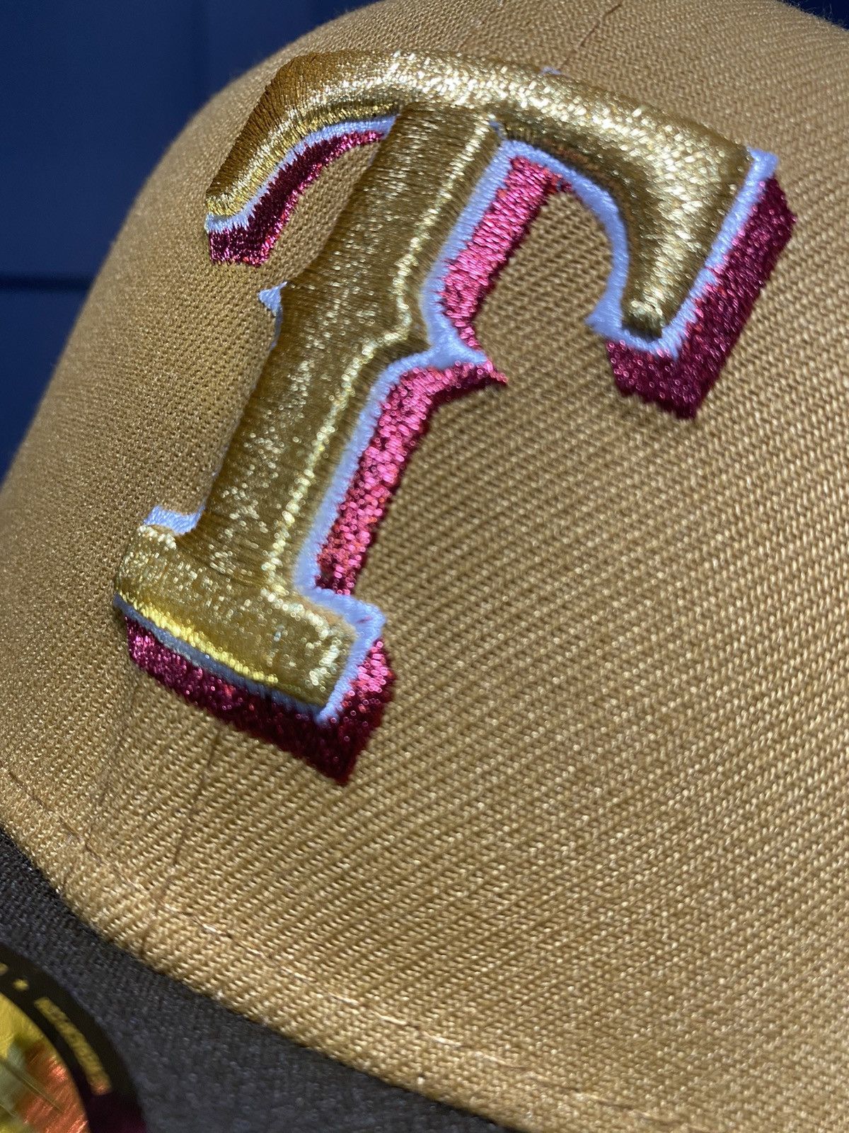 MLB Sz 7 - Texas Rangers New Era Fitted Size ONE SIZE - 2 Thumbnail