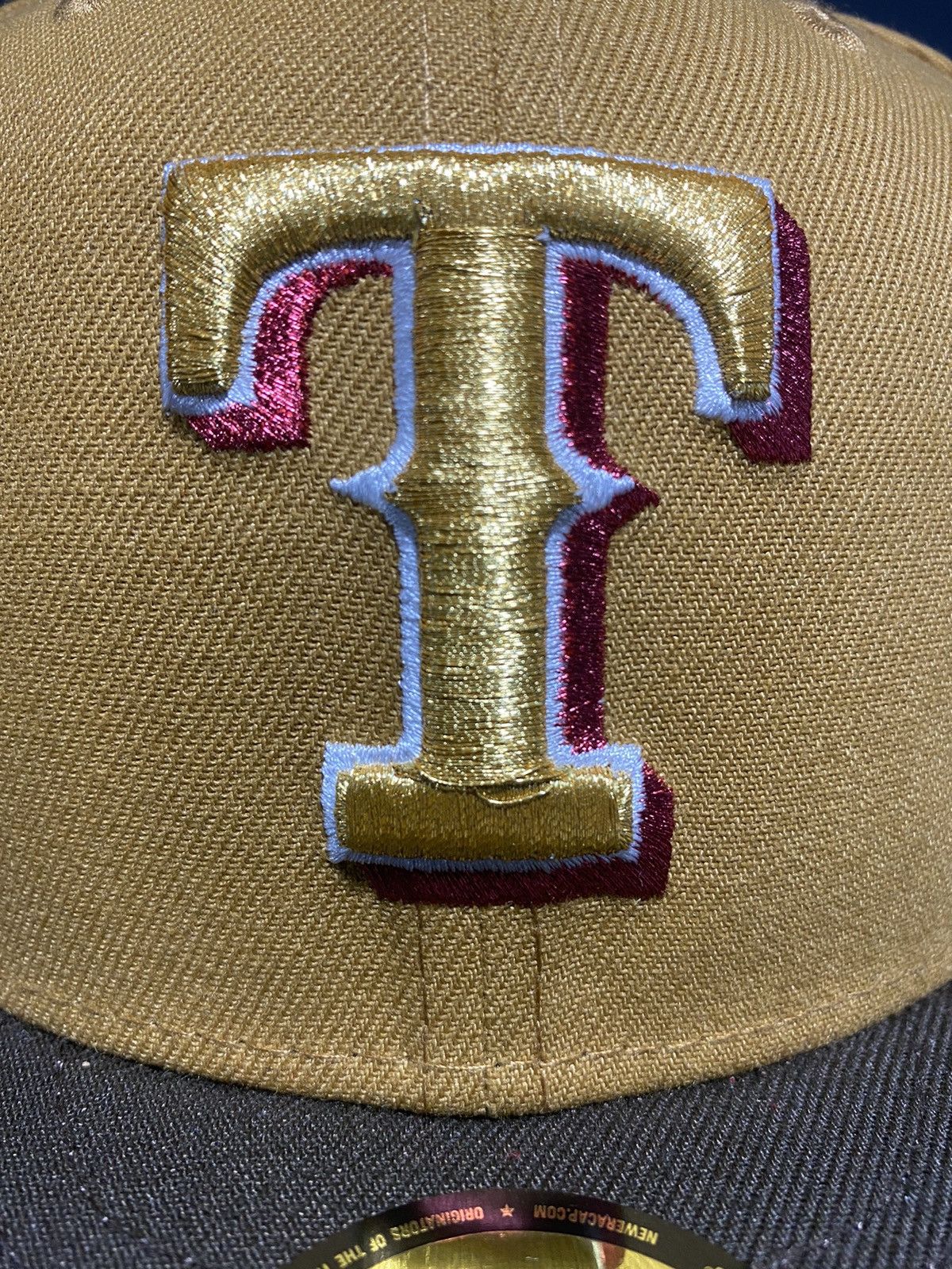 MLB Sz 7 - Texas Rangers New Era Fitted Size ONE SIZE - 7 Thumbnail