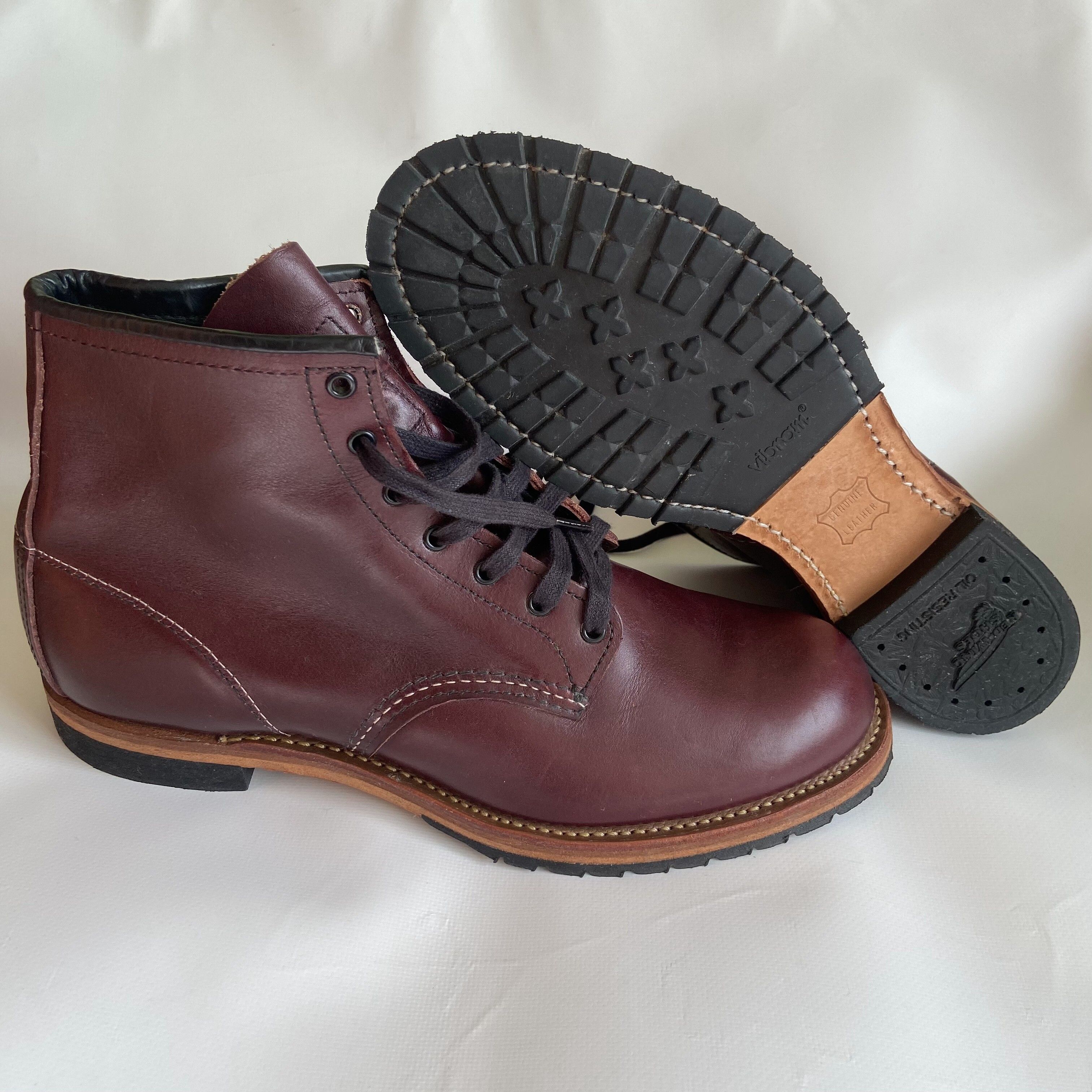 Red Wing Heritage 9010 Beckman Moc Toe Black Cherry Featherstone Leather  US10D