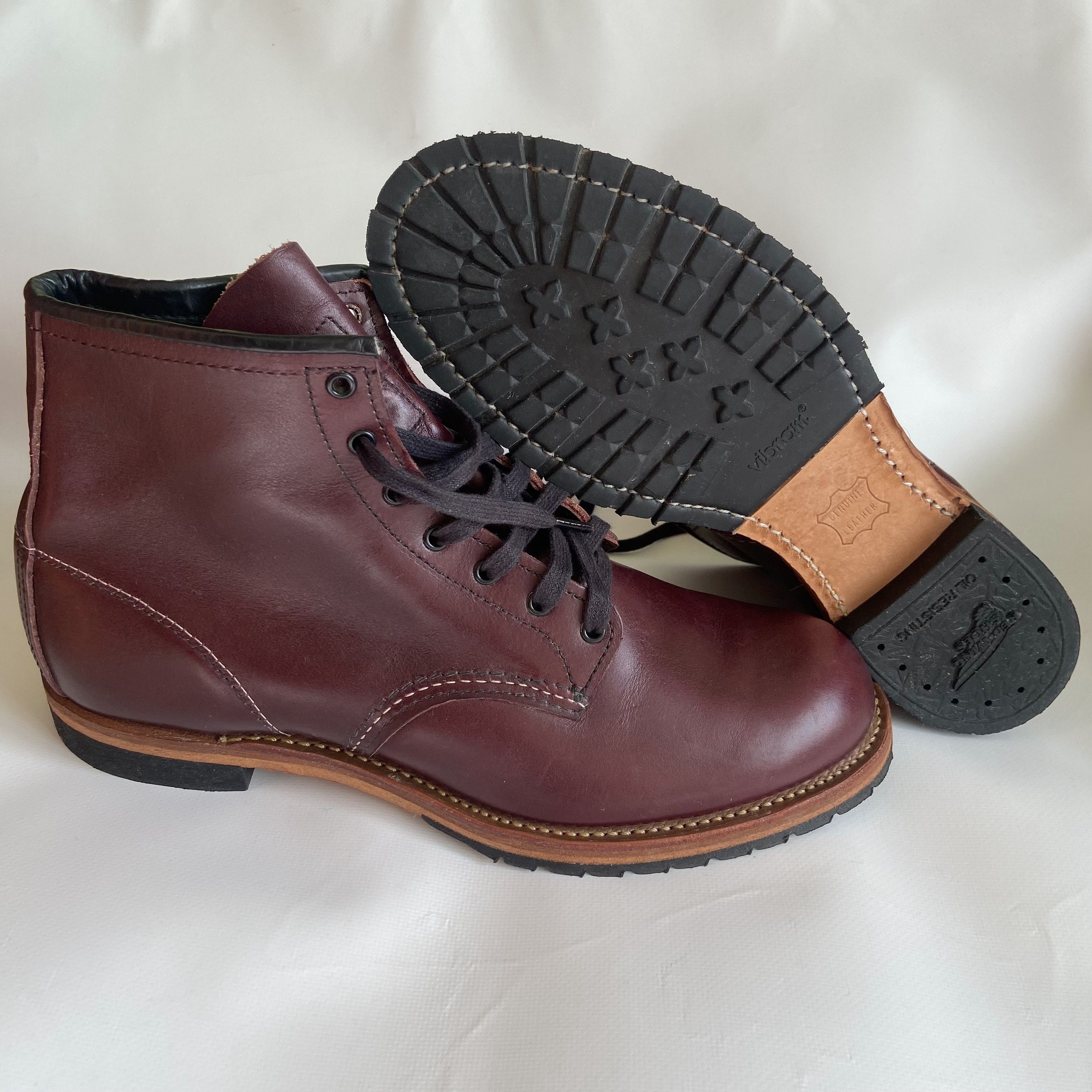 Red Wing Red Wing 9411 Beckman Black Cherry Featherstone 9011