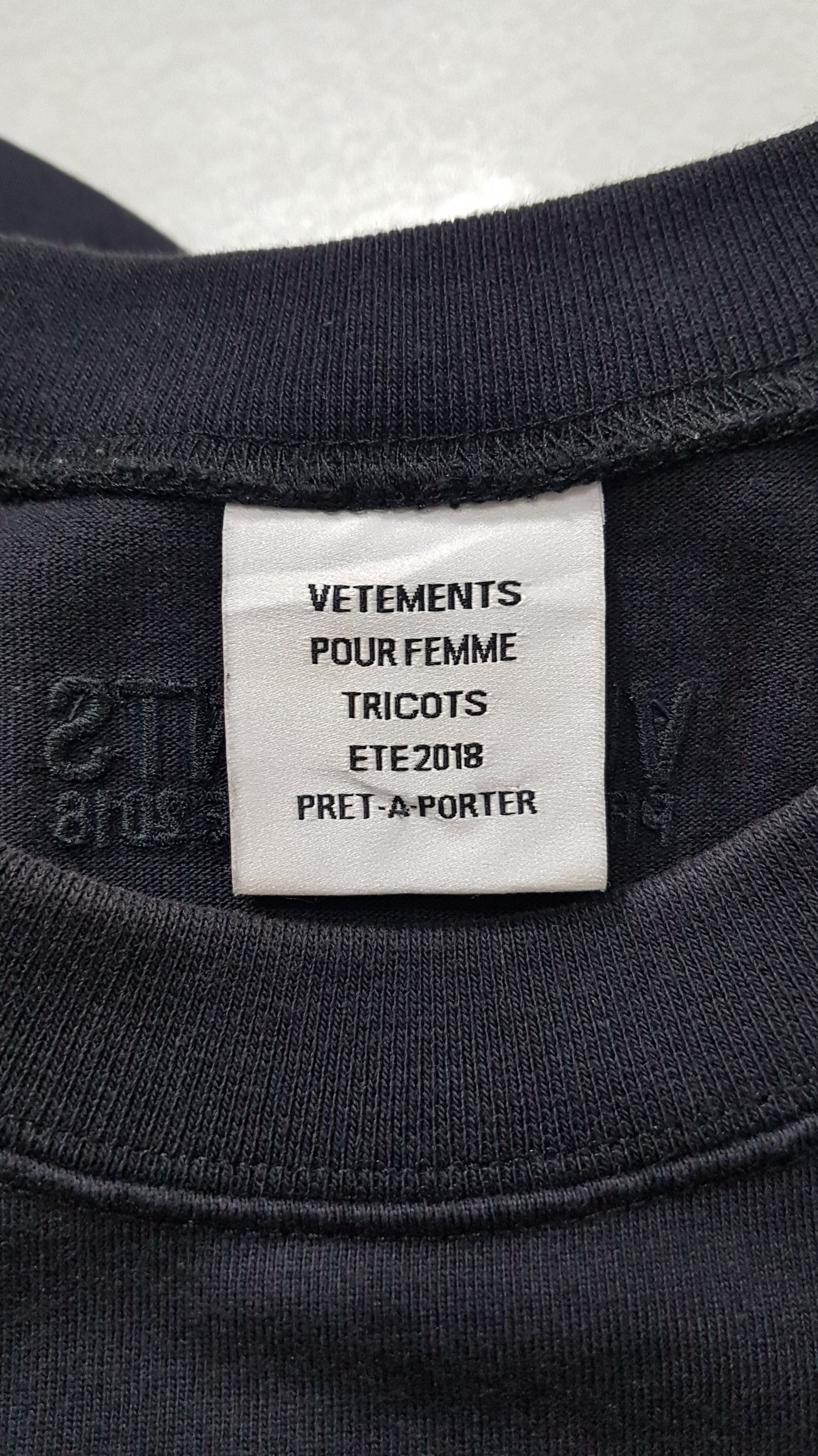 Vetements Vetements S/S 2018 Oversized SPLIT SIDE Graffiti T-Shirt Size US M / EU 48-50 / 2 - 5 Thumbnail